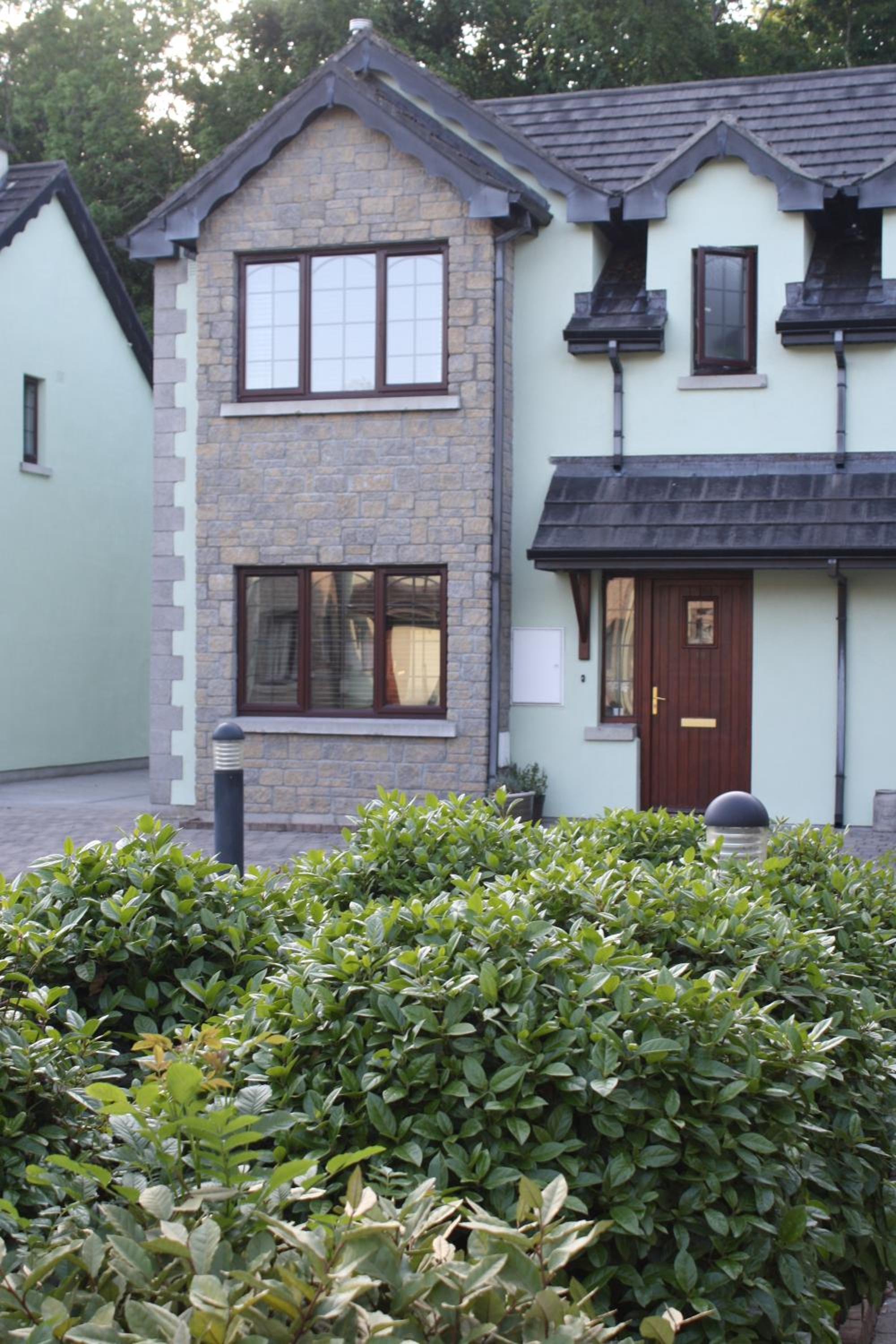 Three-Bedroom House - Photo 21