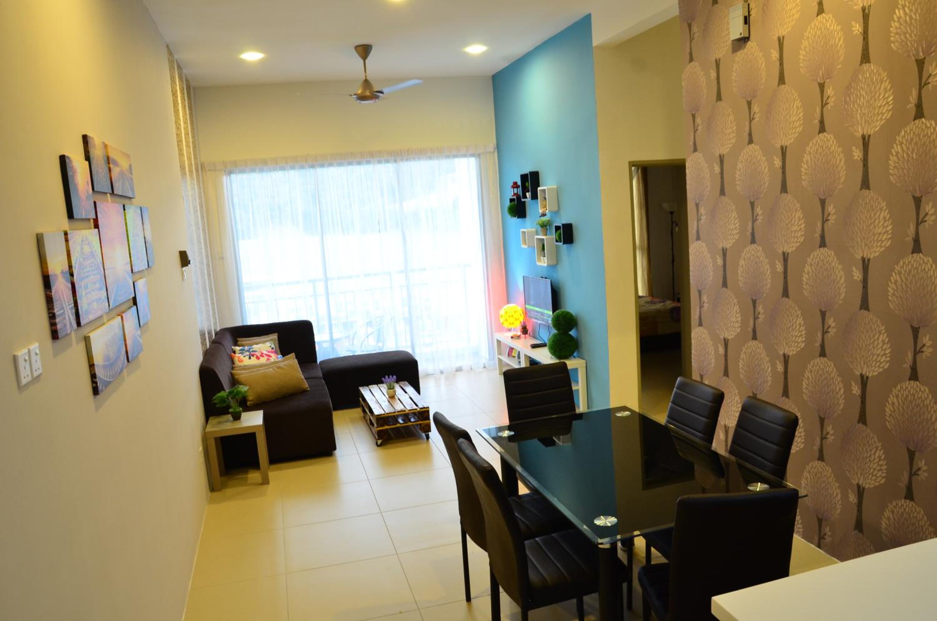 Apartment with Mountain View photo 3
