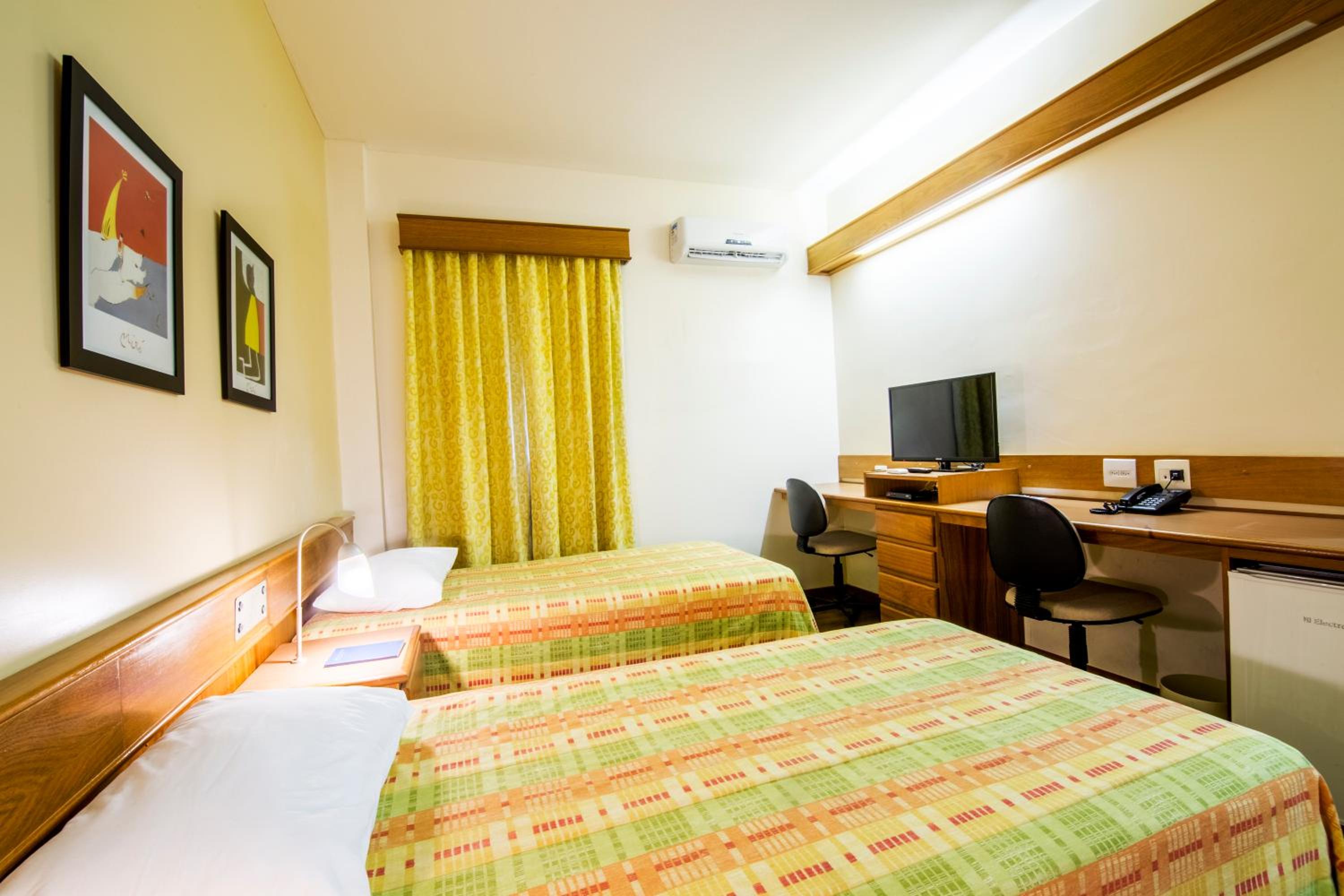 Standard Twin Room photo 1