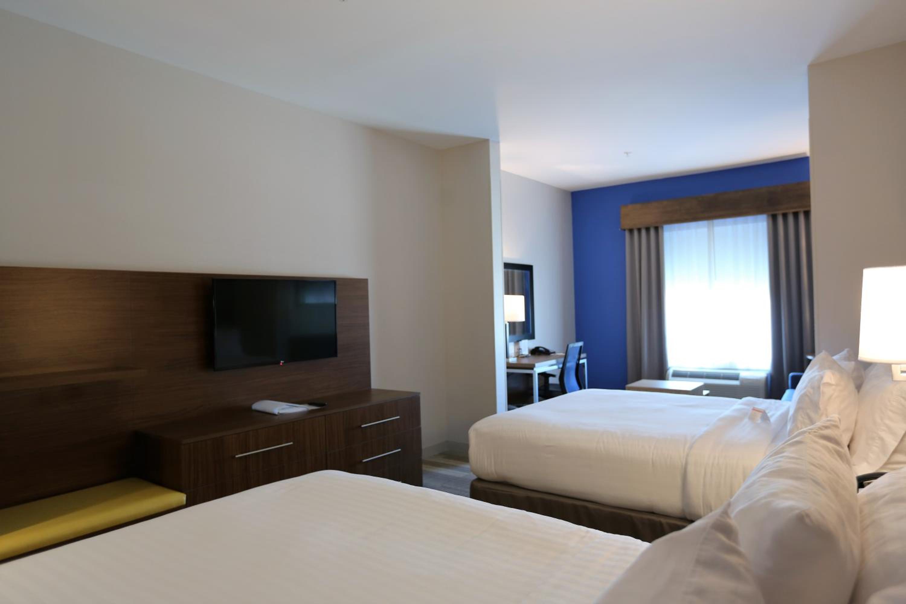 King Suite - Communication Accessible photo 1