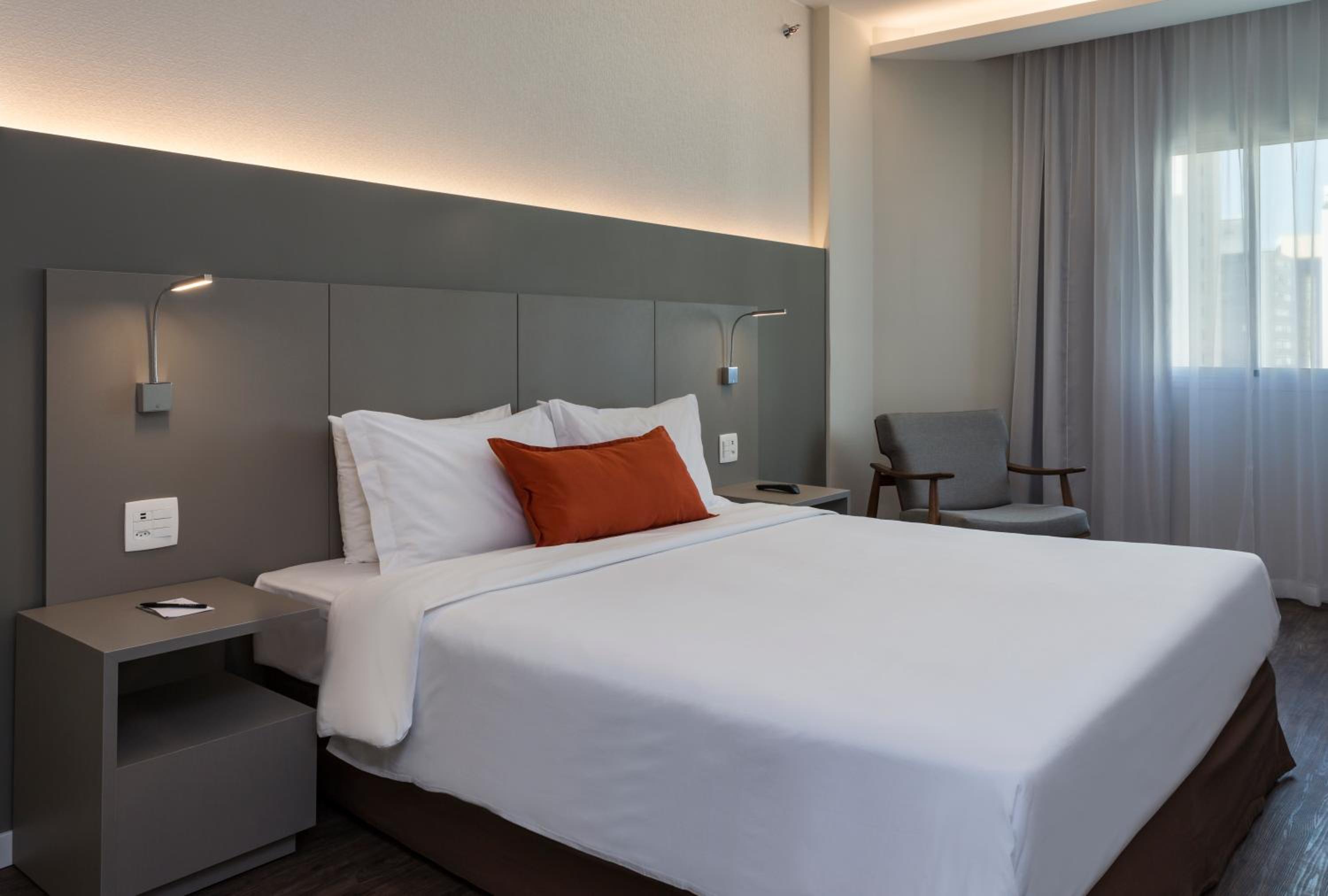 Luxo Casal - 1 Cama Queen - Photo 1
