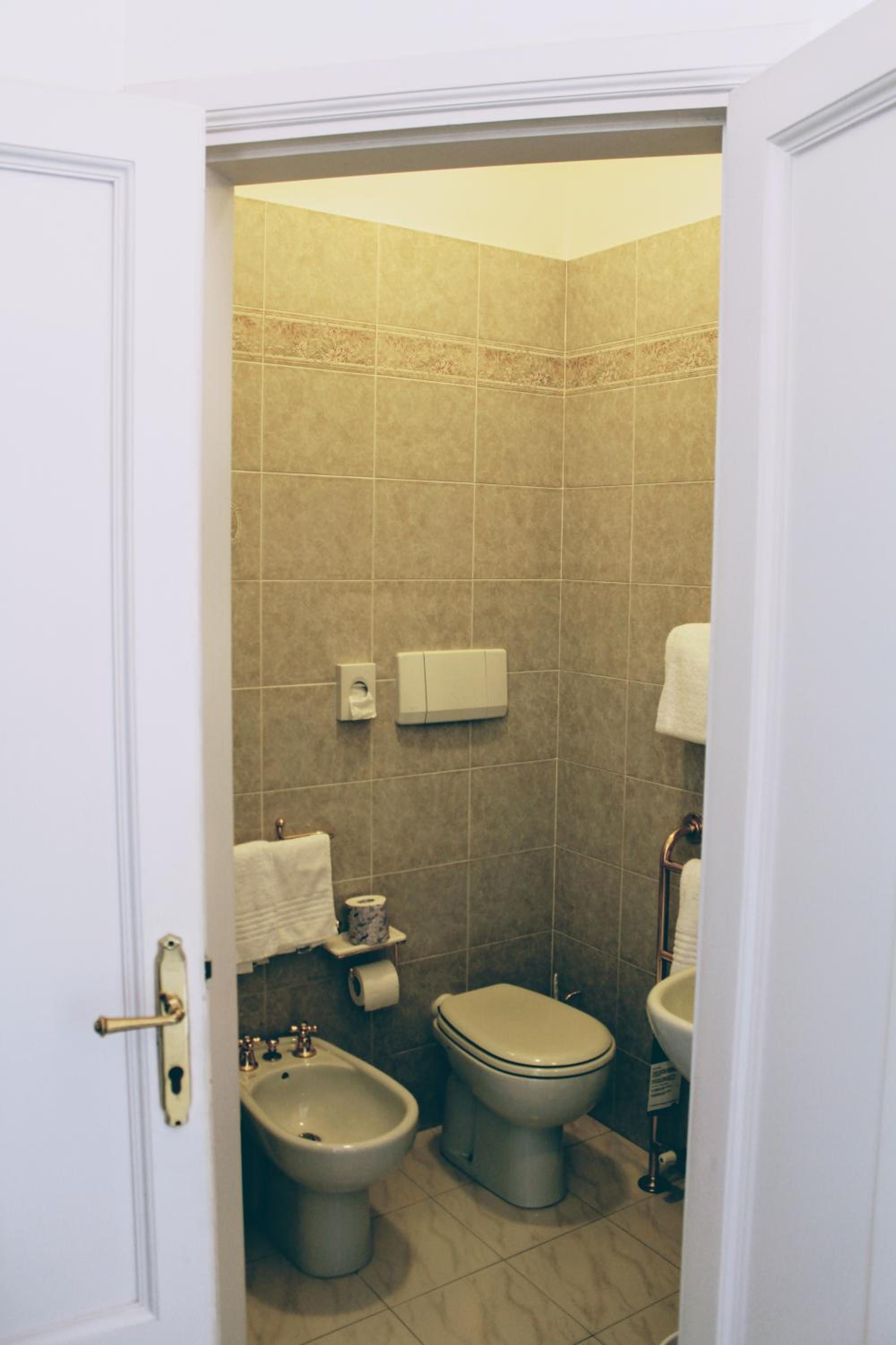 Double Room - Photo 29