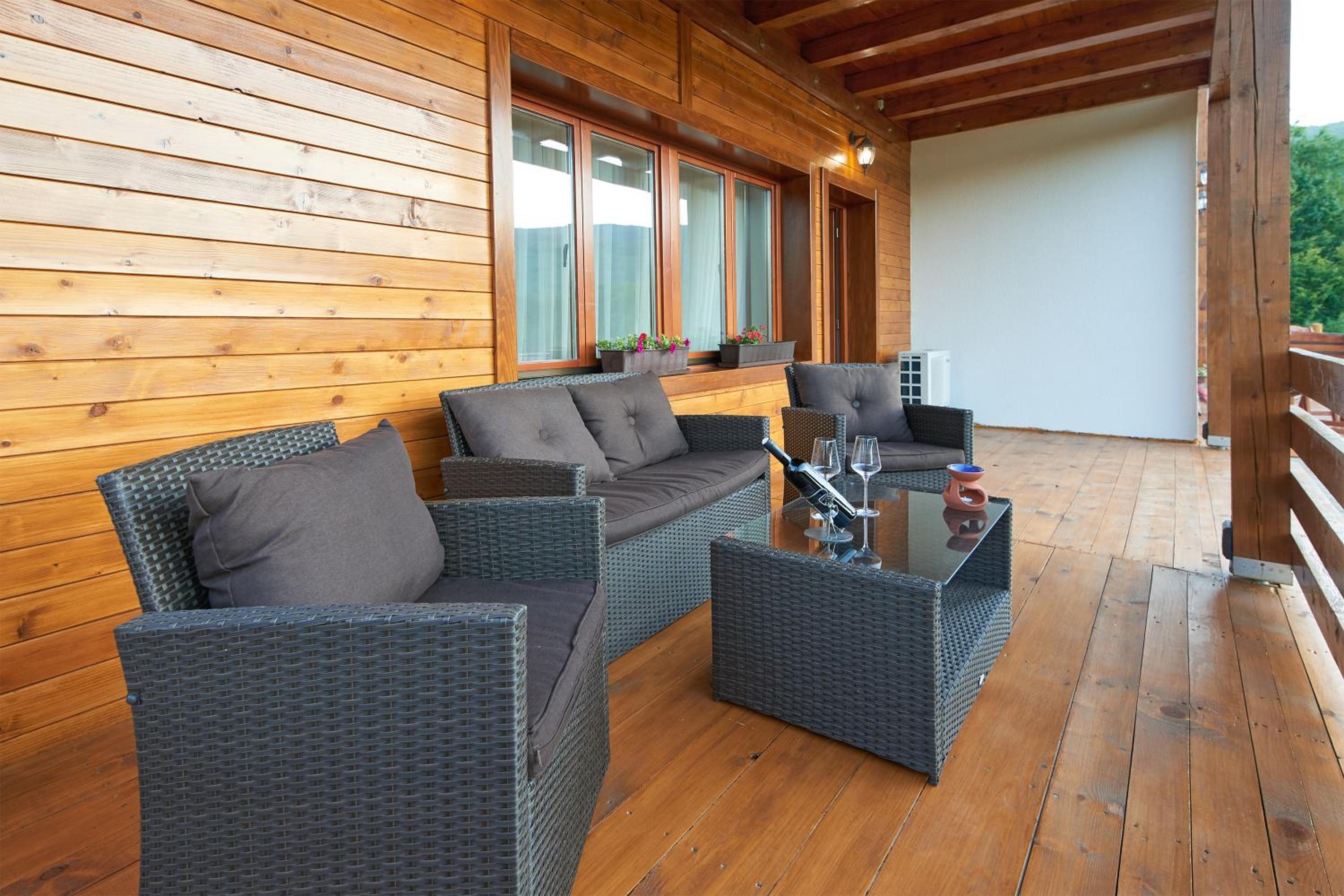 Studio with Patio photo 3