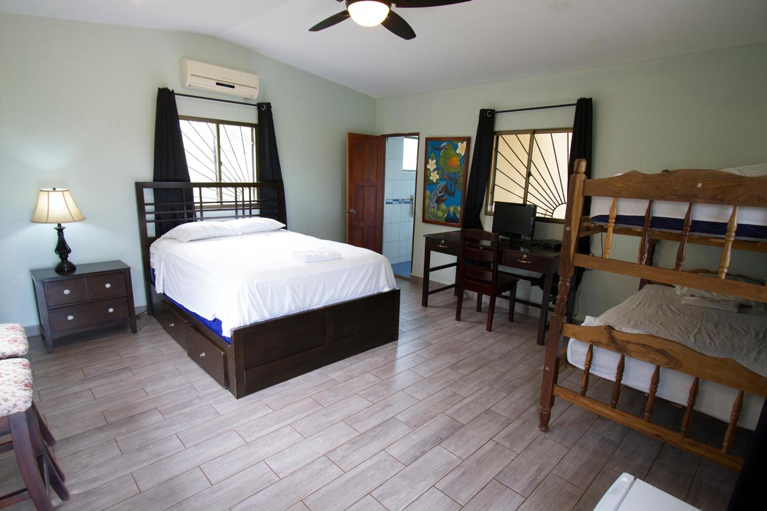 Triple Room 11 with Pool View photo 1
