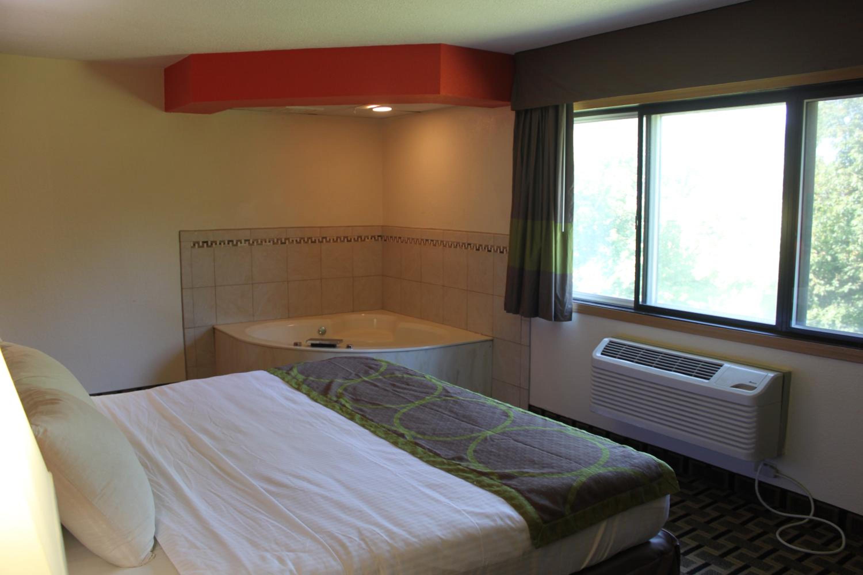 King Studio Suite - Non-Smoking - Photo 5