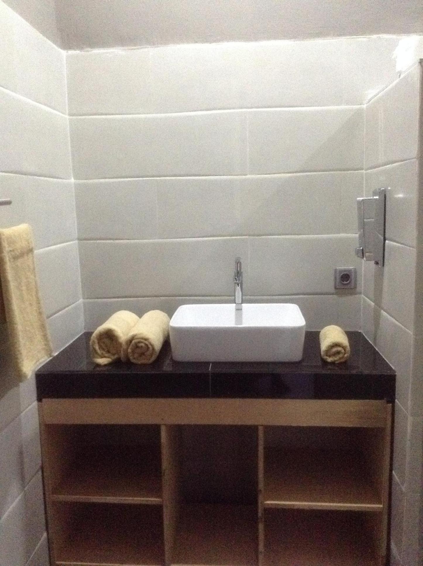 Double Room With AC photo 2