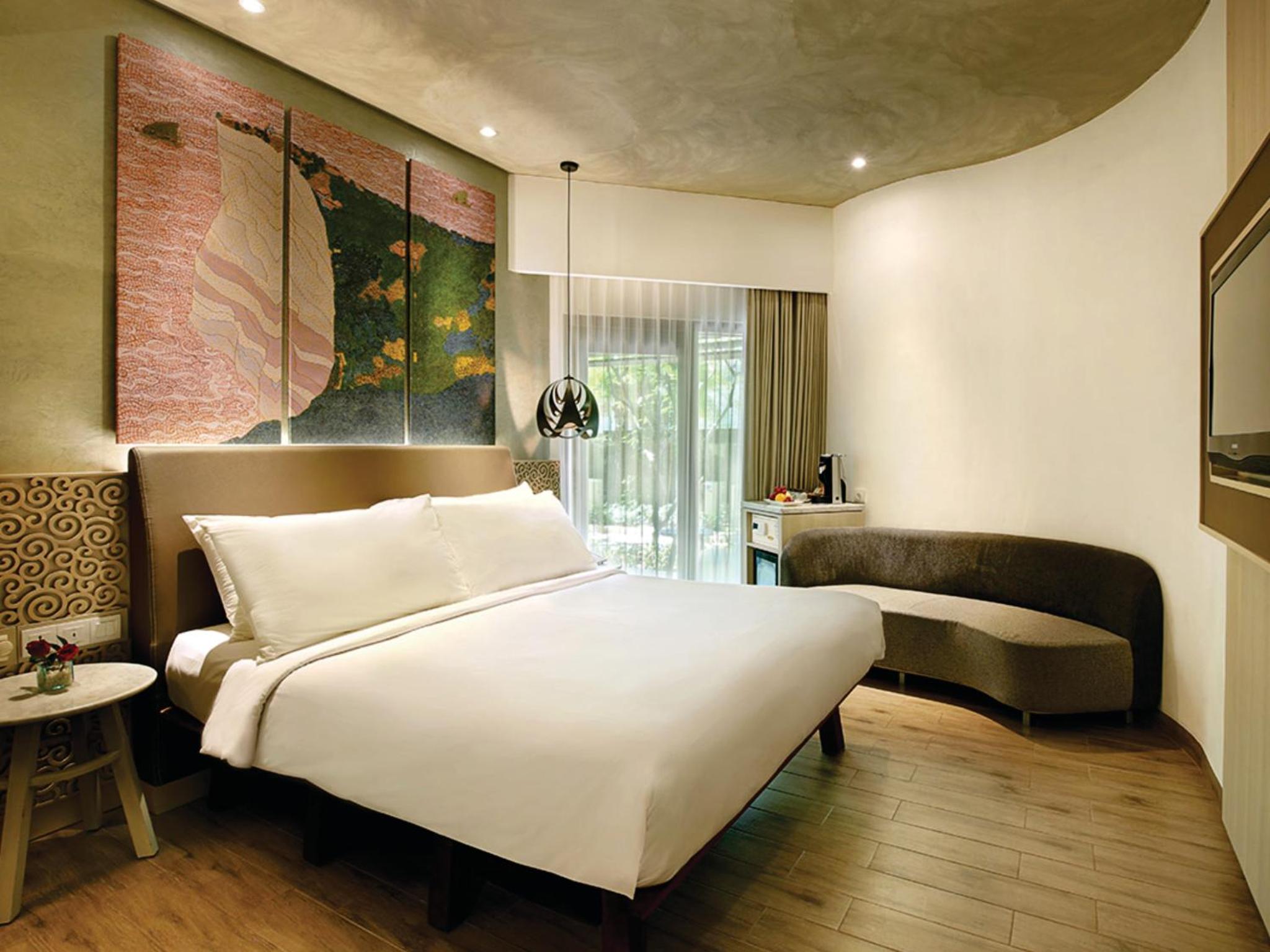 Deluxe Double Room with Balcony and Free Benefit - Photo 1