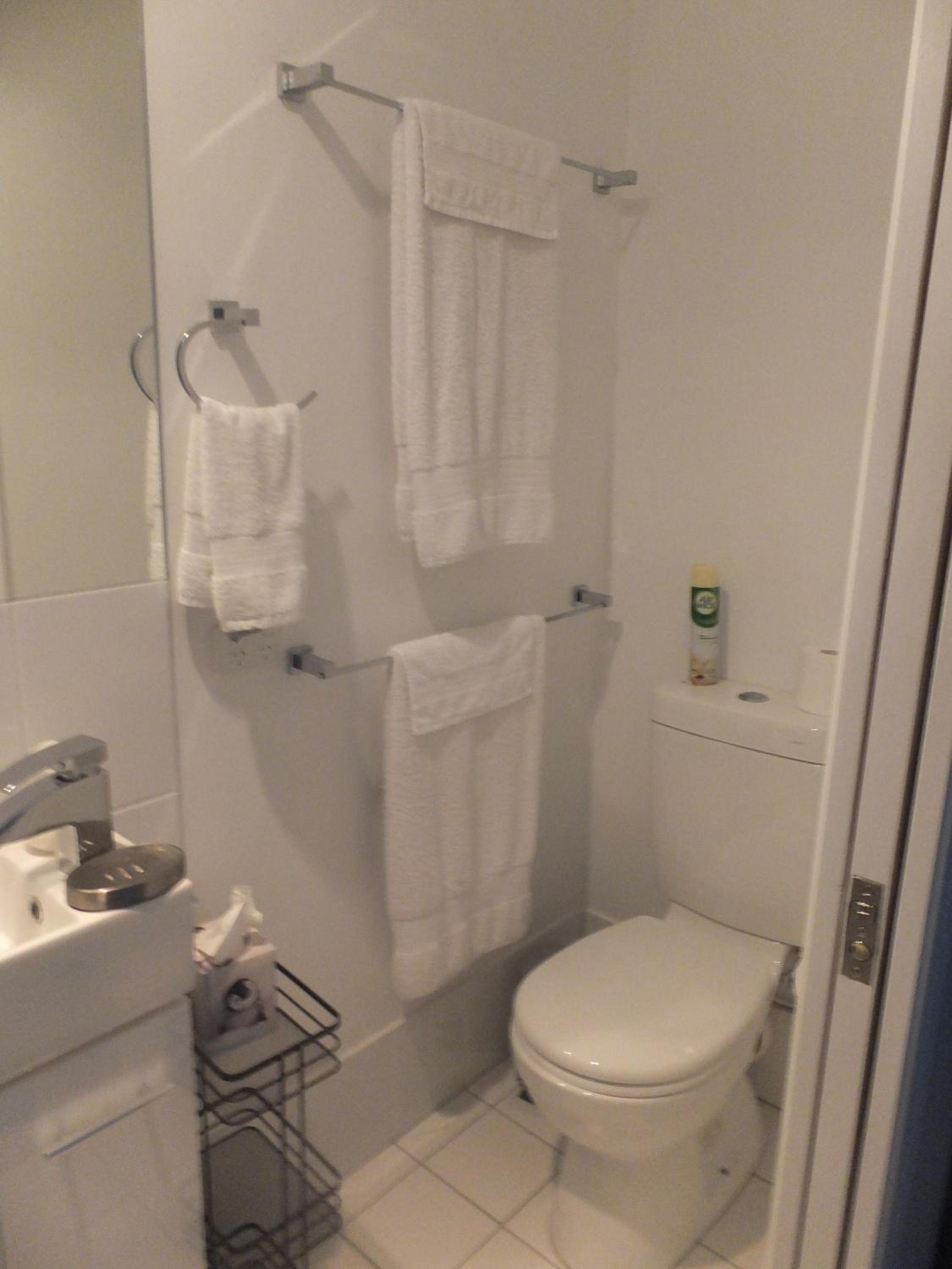 Standard Queen Room photo 3