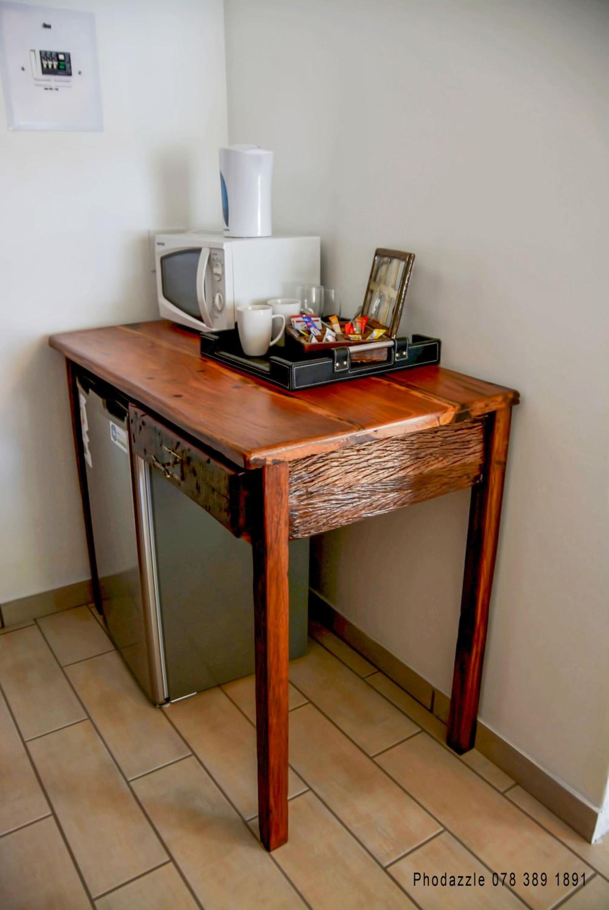 Standard Suite - Photo 6
