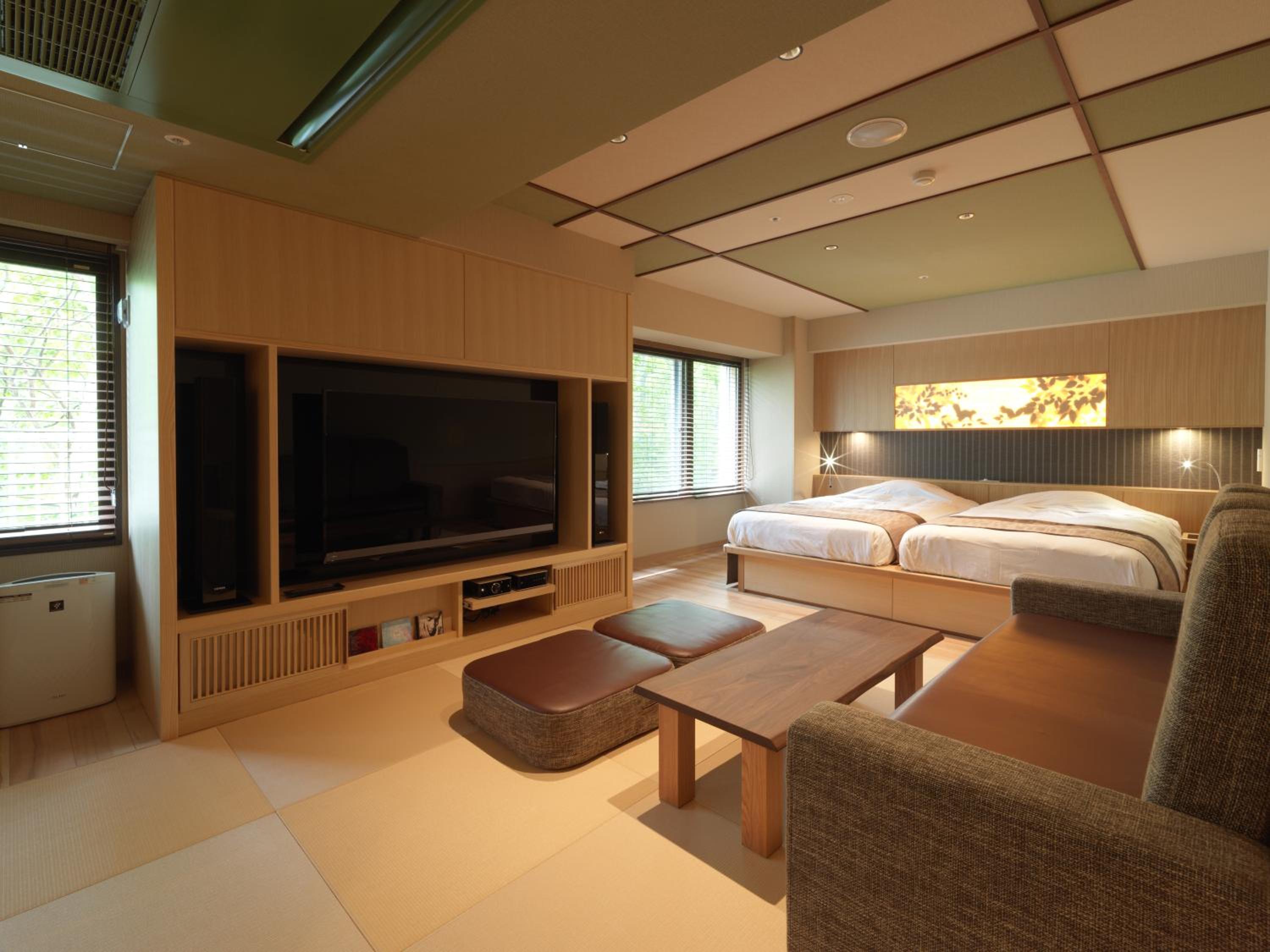 Room with Tatami Area and Jet Bath - Non-Smoking - Buffet Breakfast + Buffet Dinner Included - Photo 1