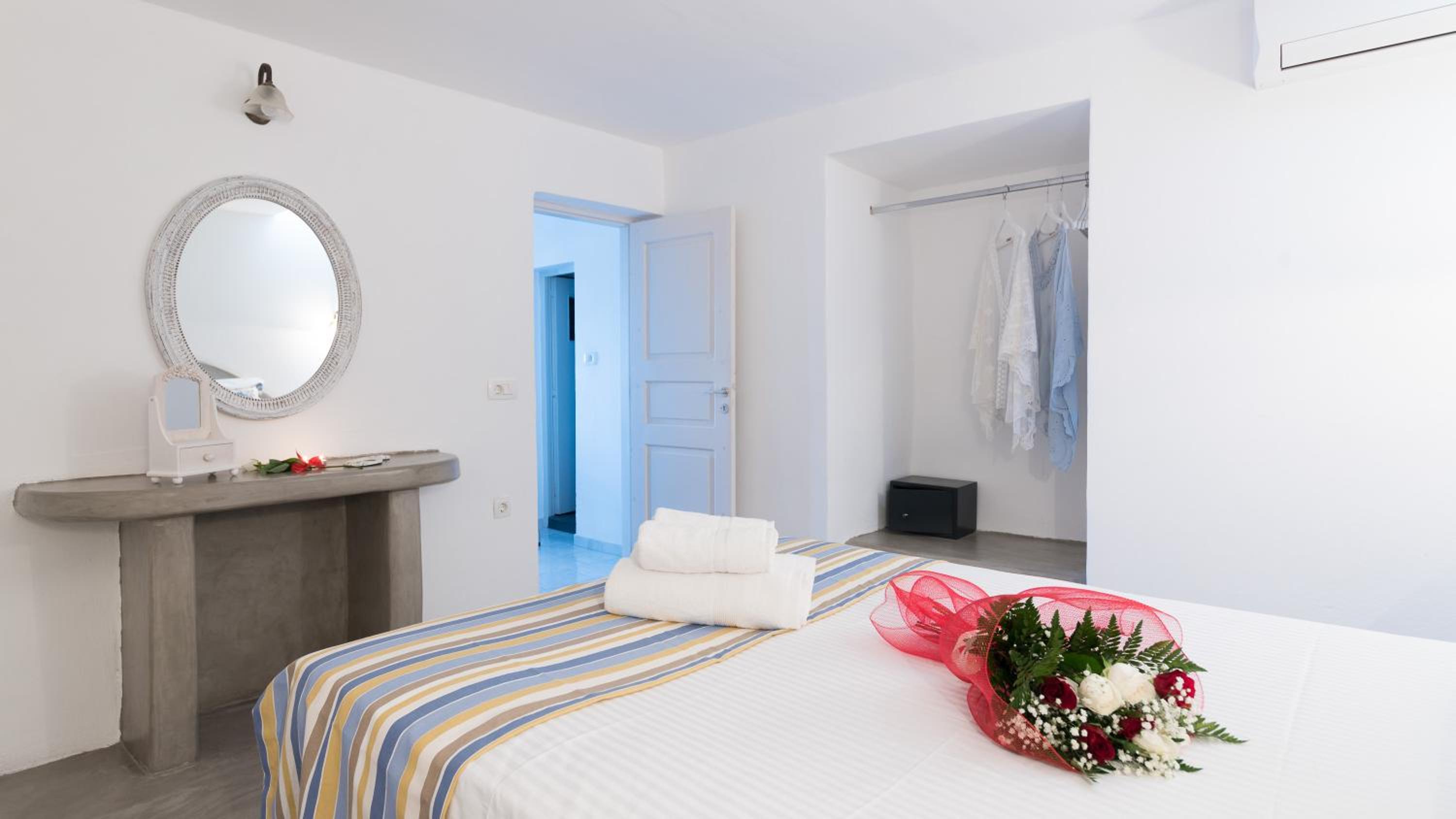 Grand Sea View Room - Photo 3