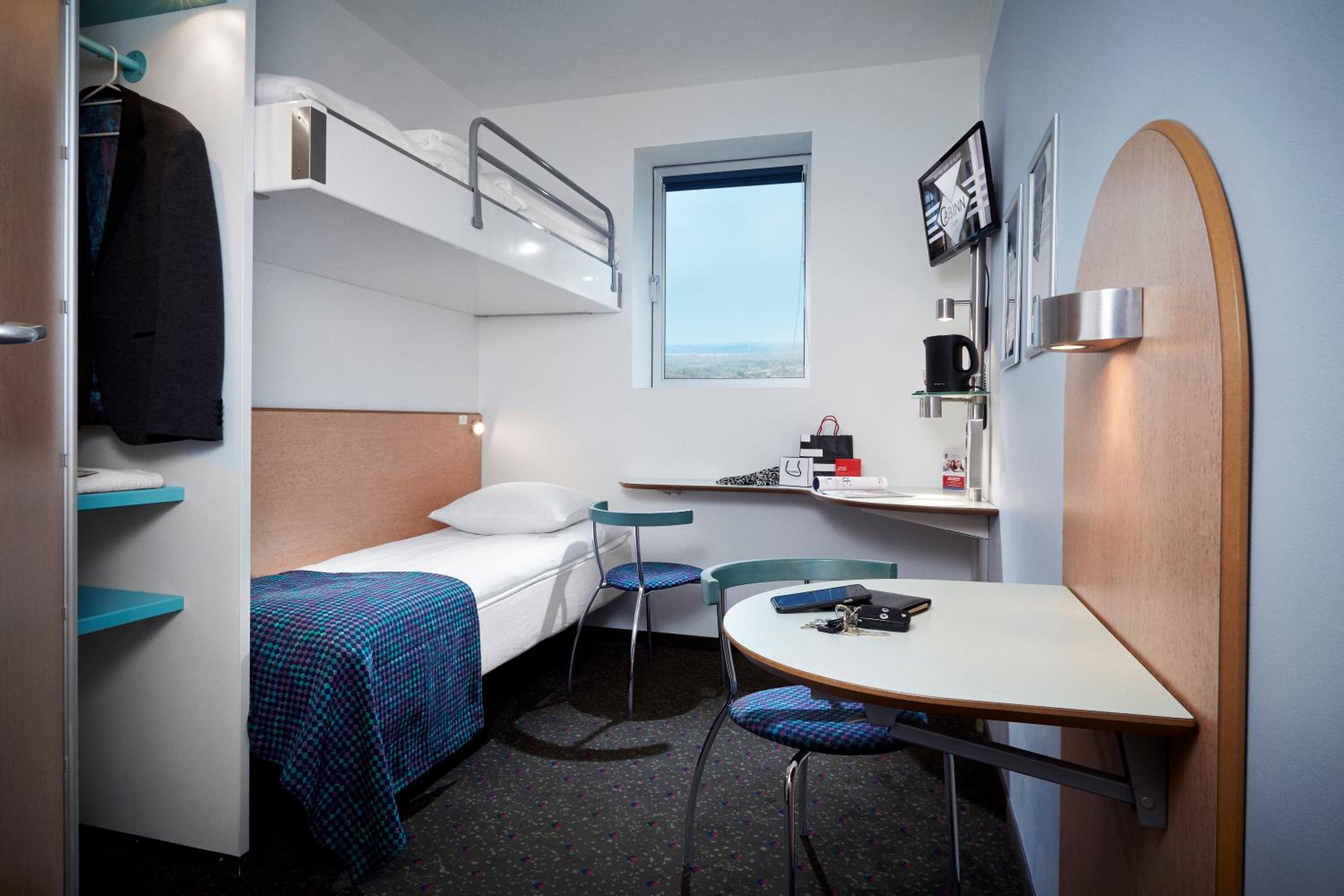 Economy Room with Bunk Beds thumbnail 5