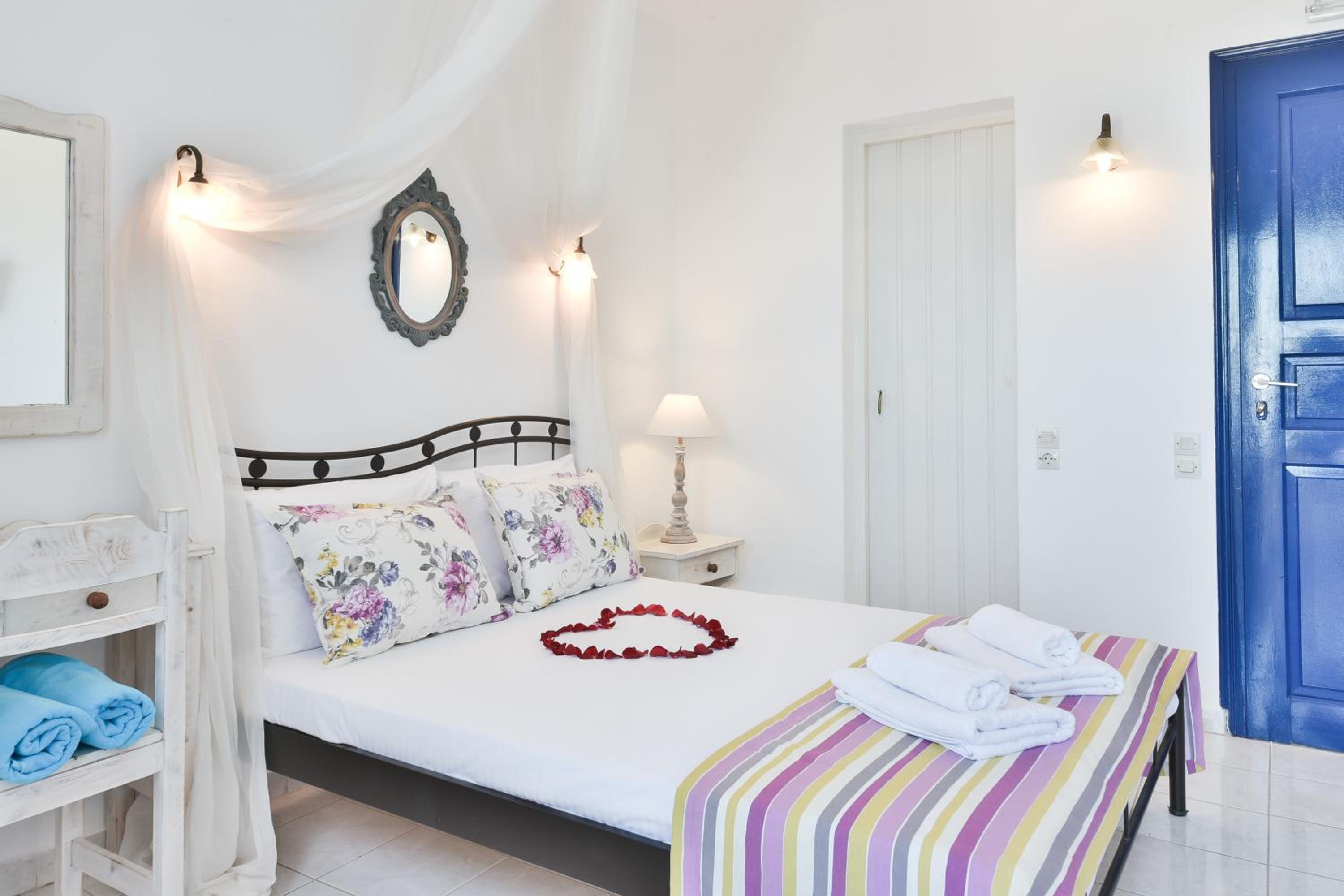 Standard Room with Sea View - Photo 4