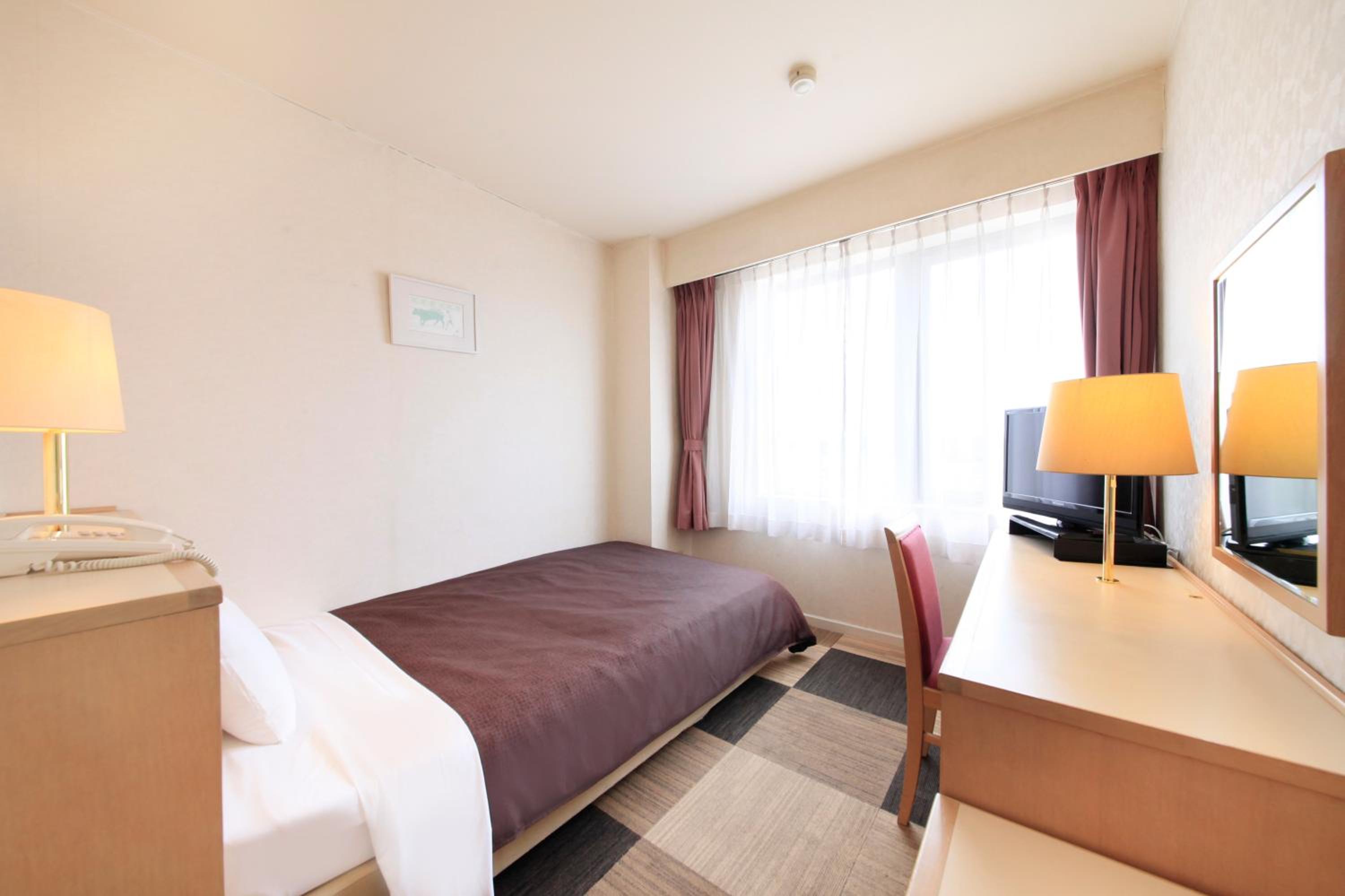 Single Room - Non-Smoking