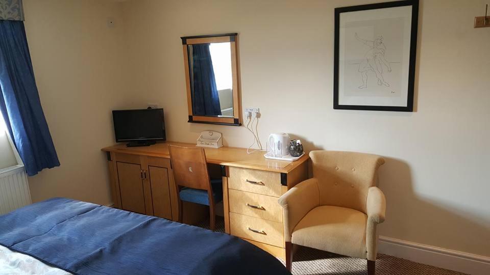 Double or Twin Room with Shower photo 1