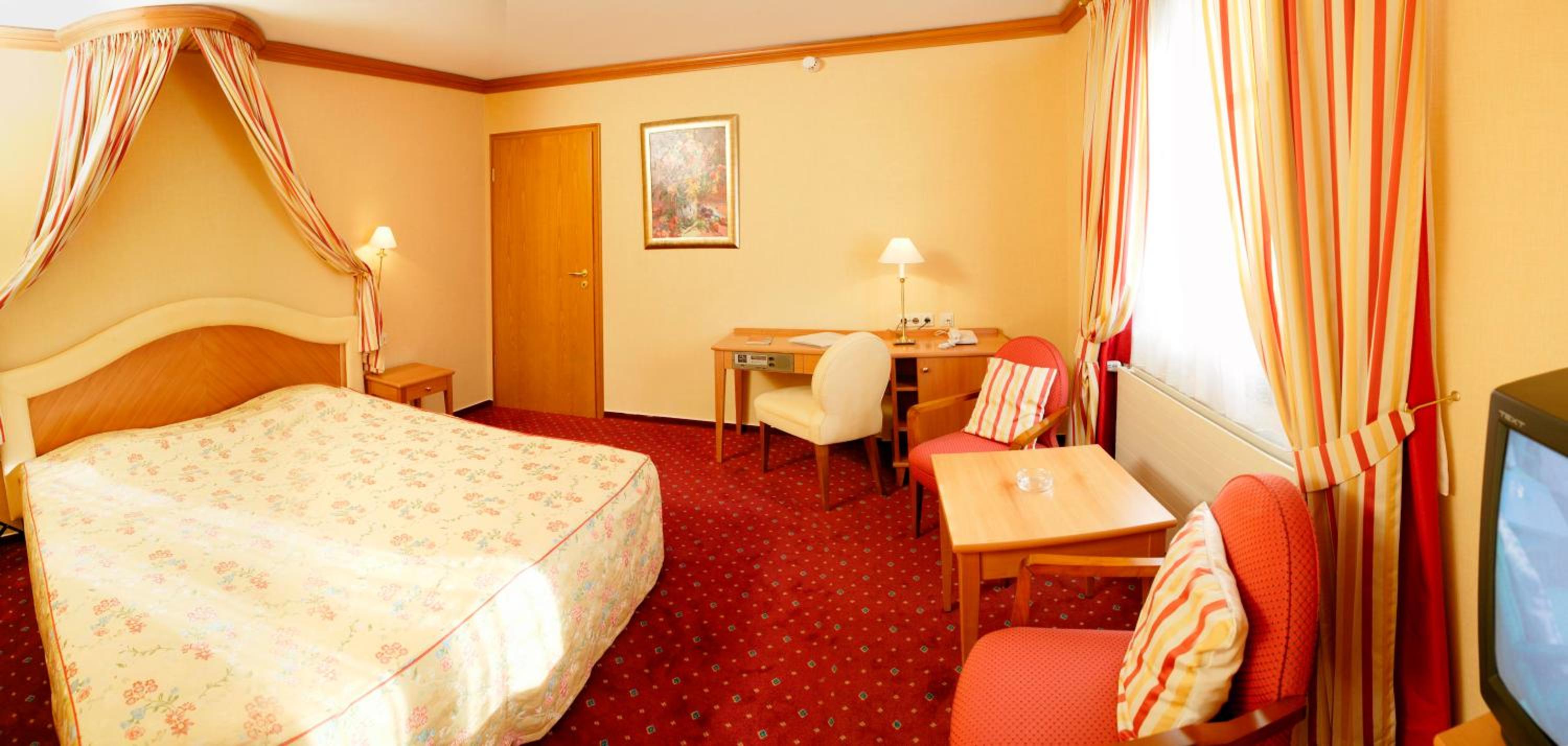 Deluxe Double Room - Photo 6