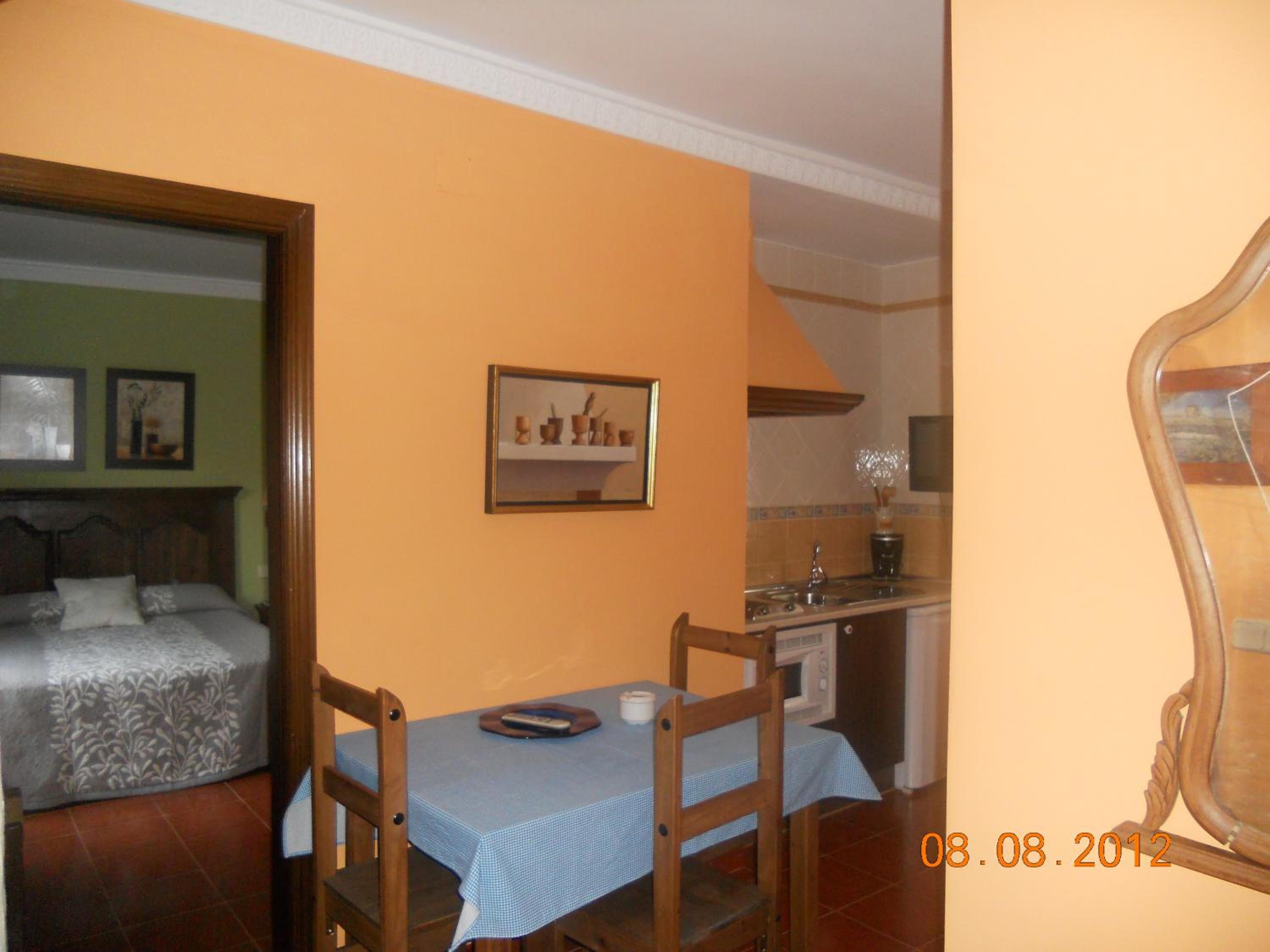 Apartment photo 2