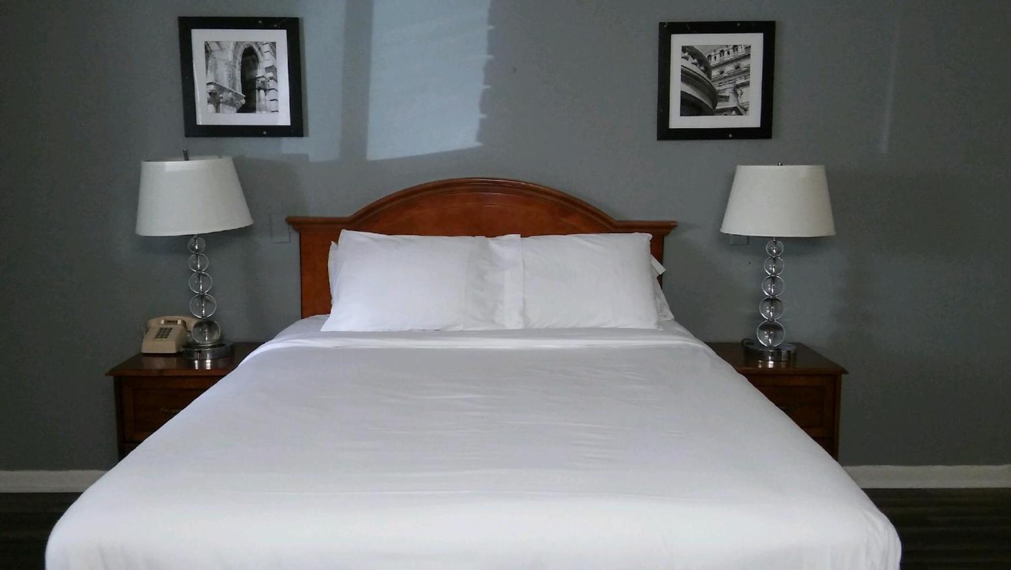 Queen Room photo 3