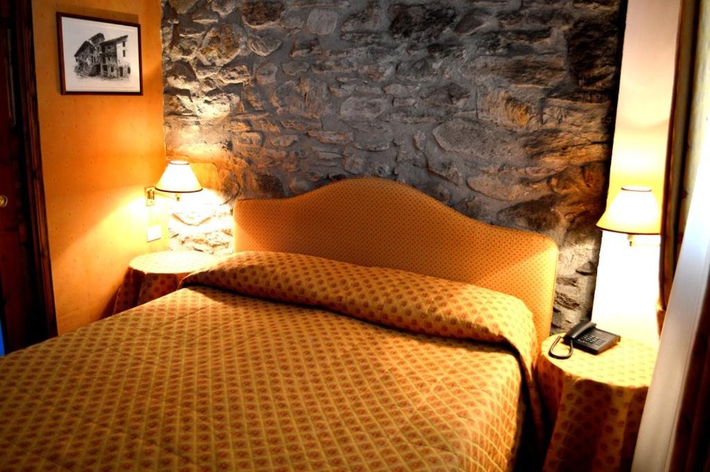 Double or Twin Room photo 3