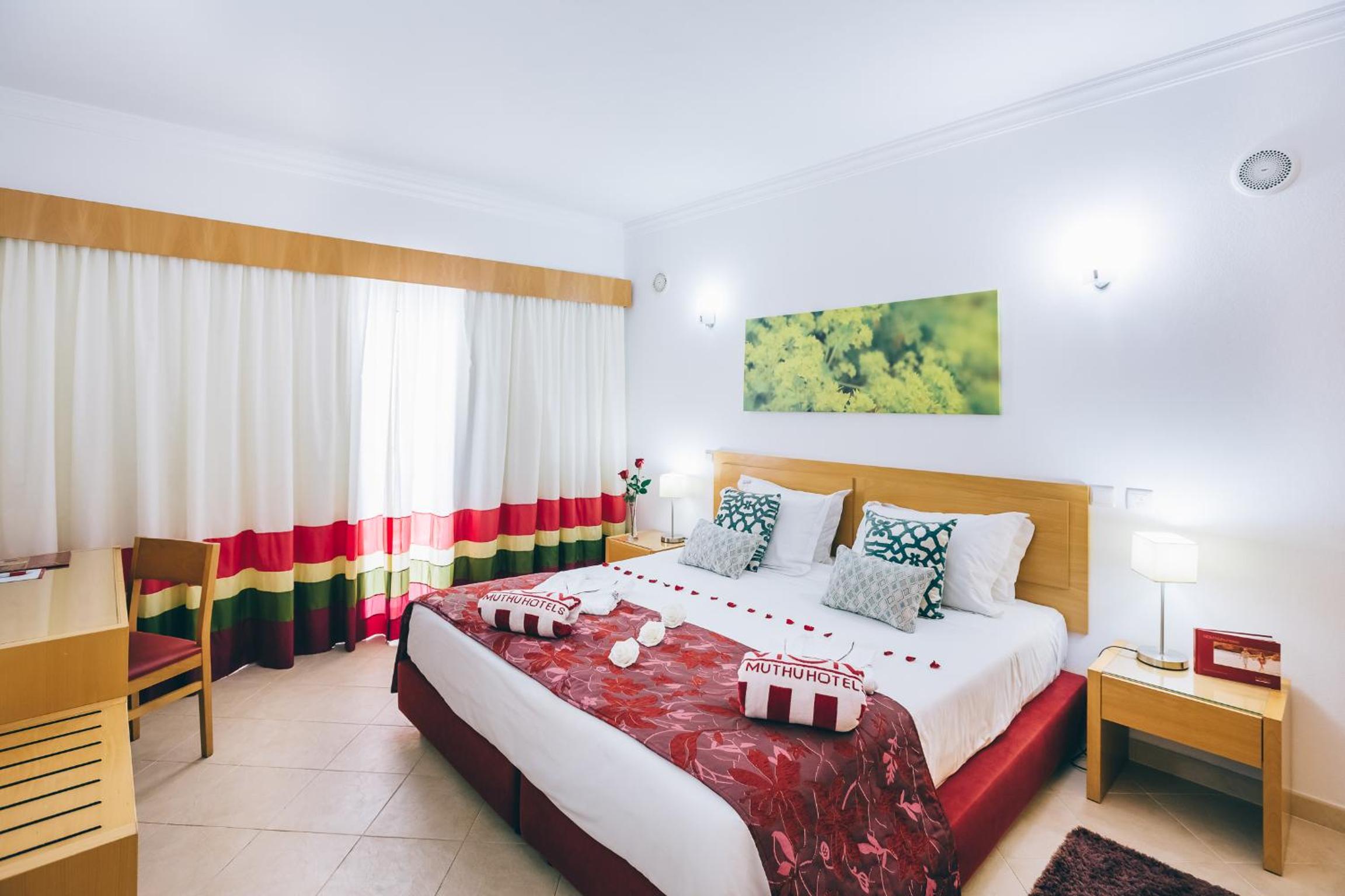Special Offer - Deluxe One Bedroom Apartment - 4 Adults