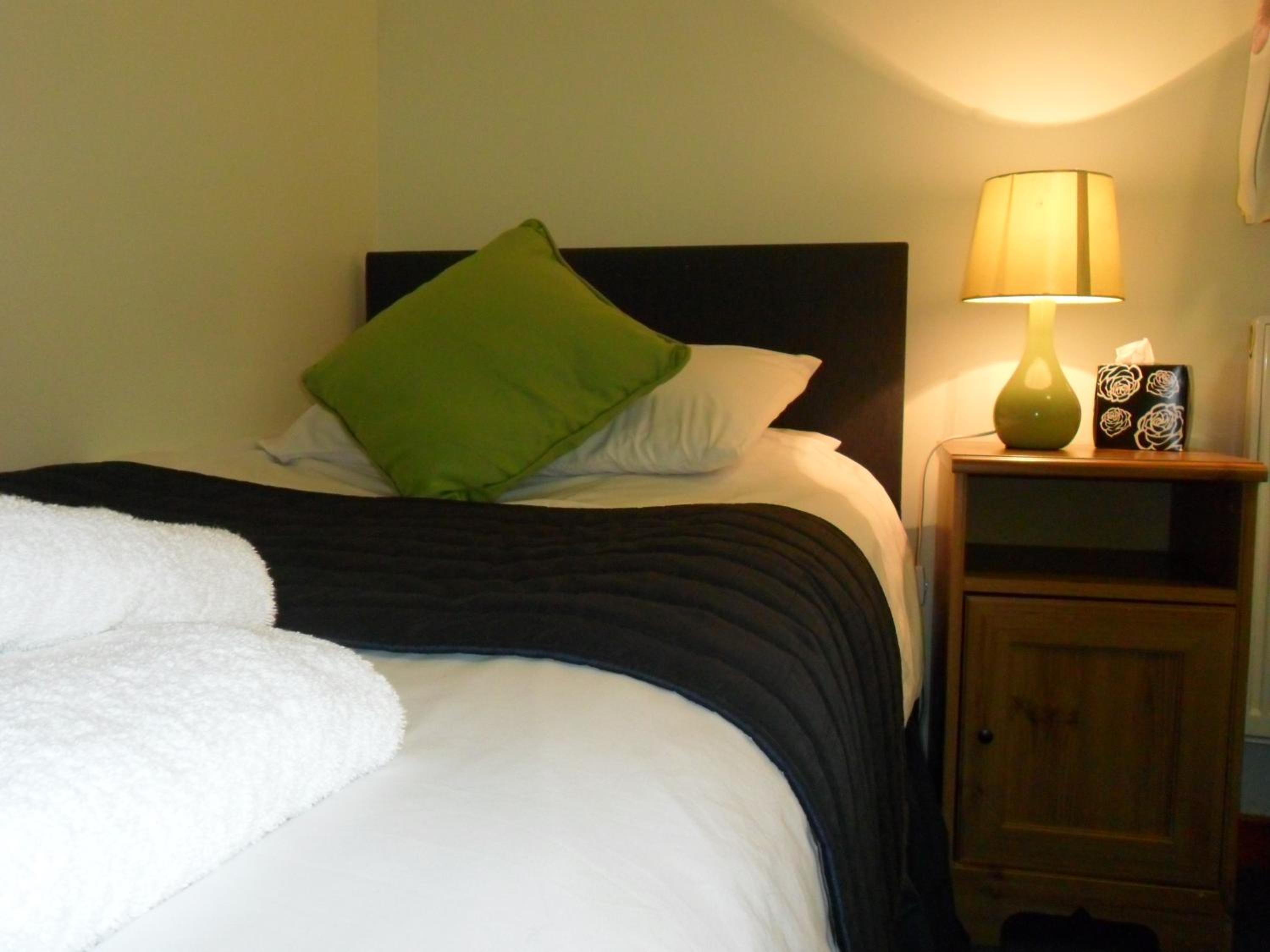 Twin Room - Photo 4