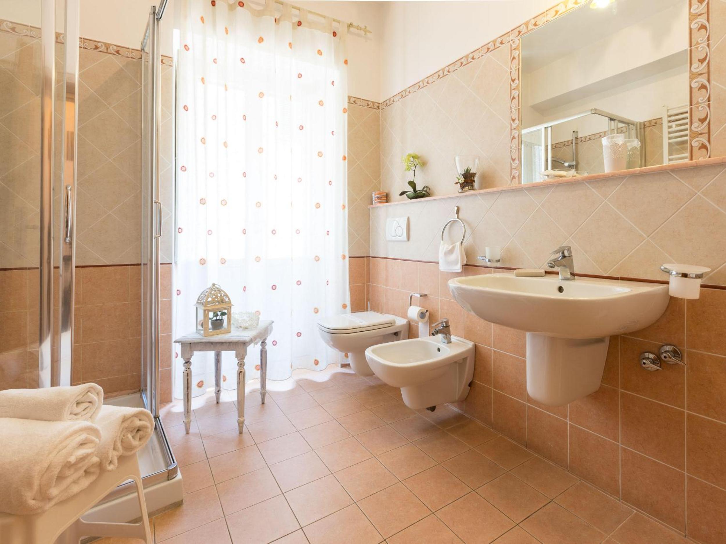 Triple Room - Photo 6