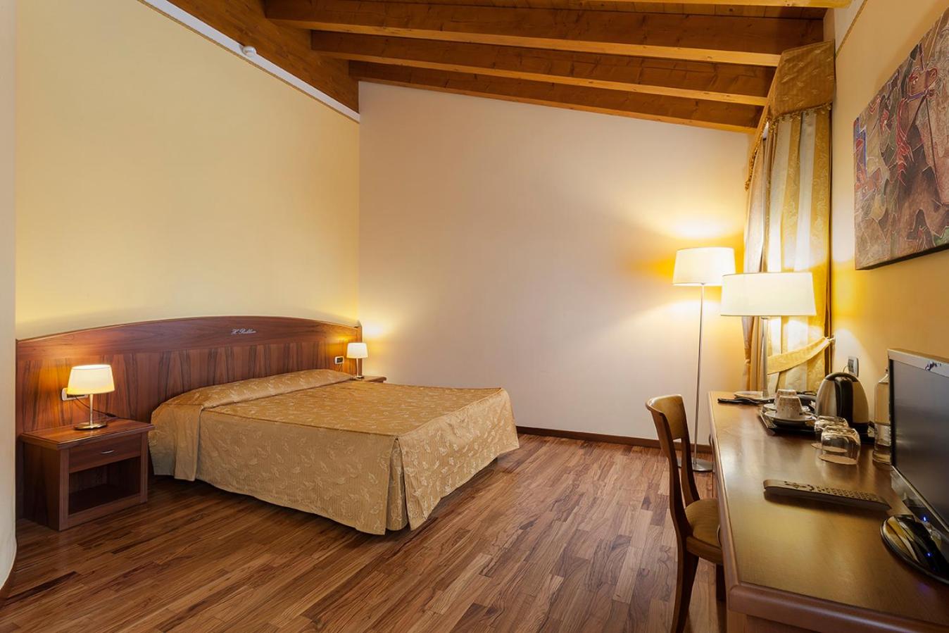 Double Room - Photo 1