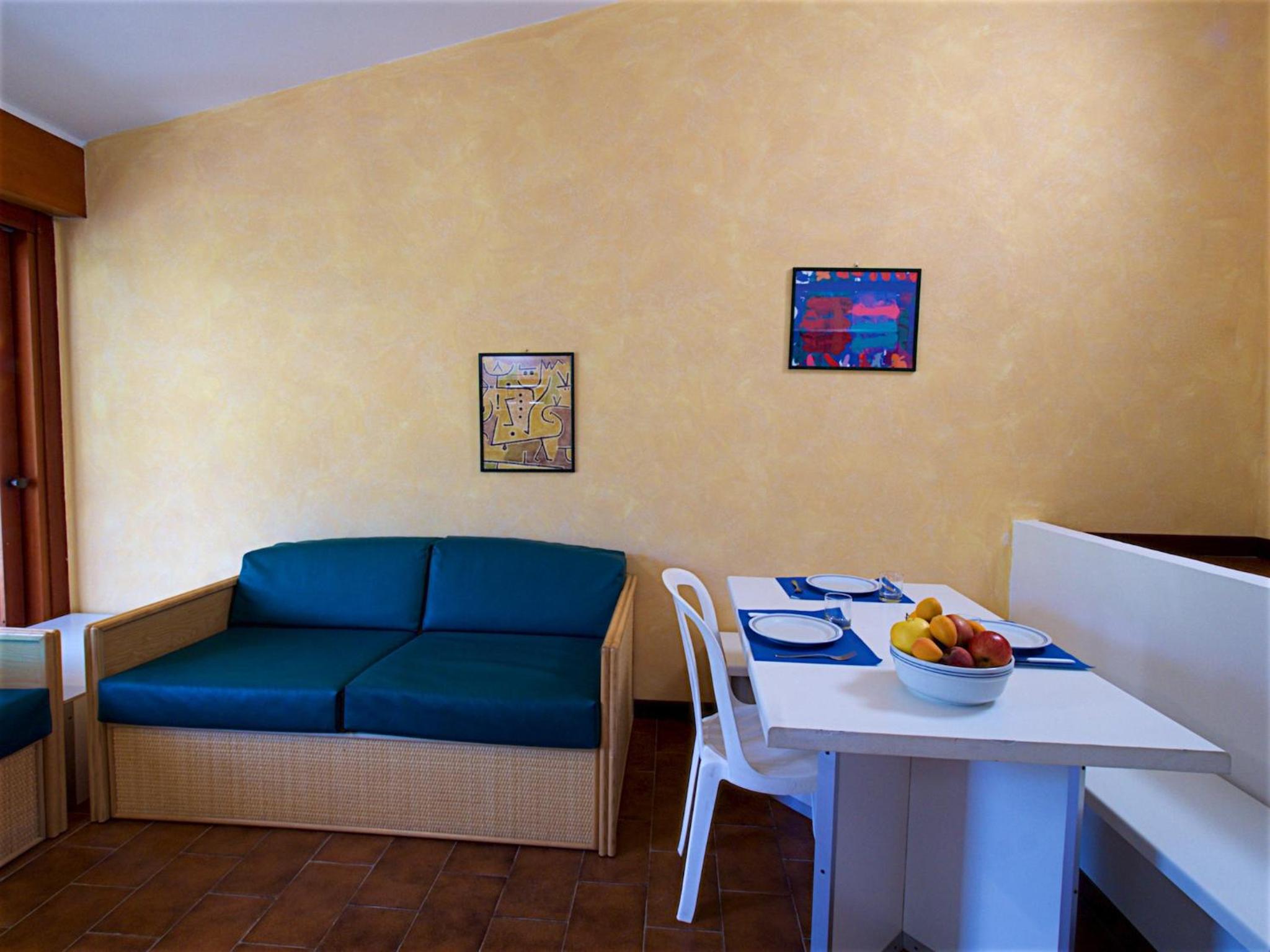 Classic One-Bedroom Apartment photo 3