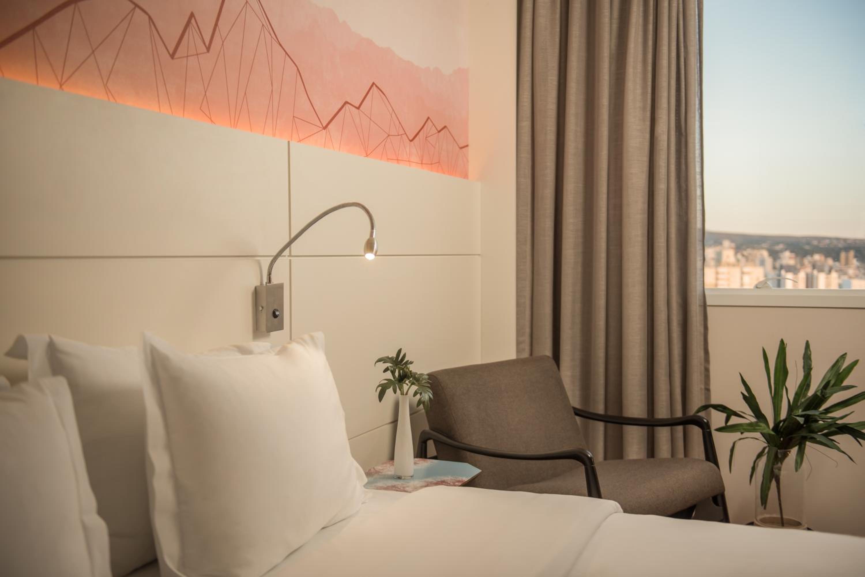 Standard Twin - 2 Single Beds