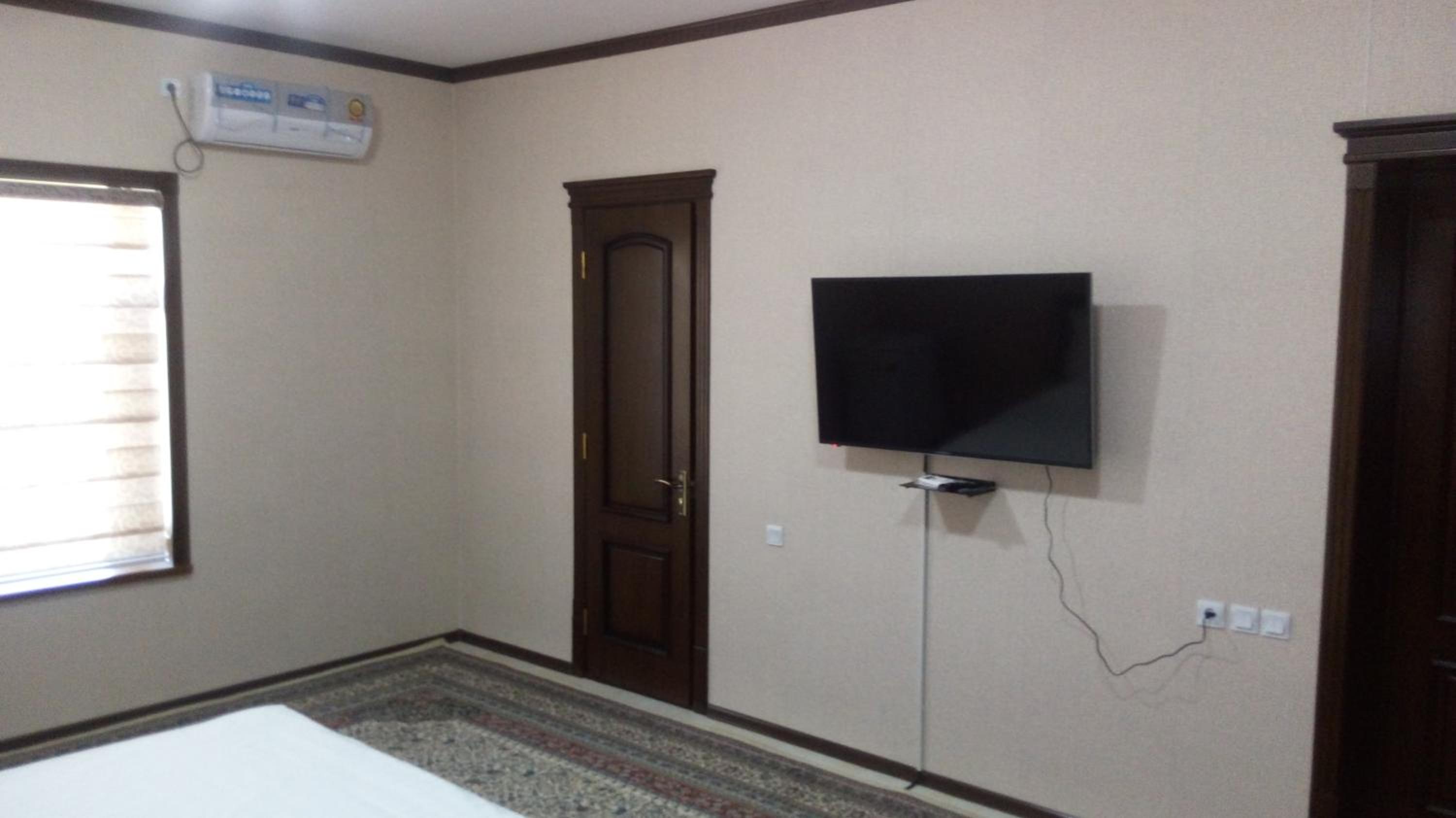 Deluxe Double Room with Extra Bed photo 2