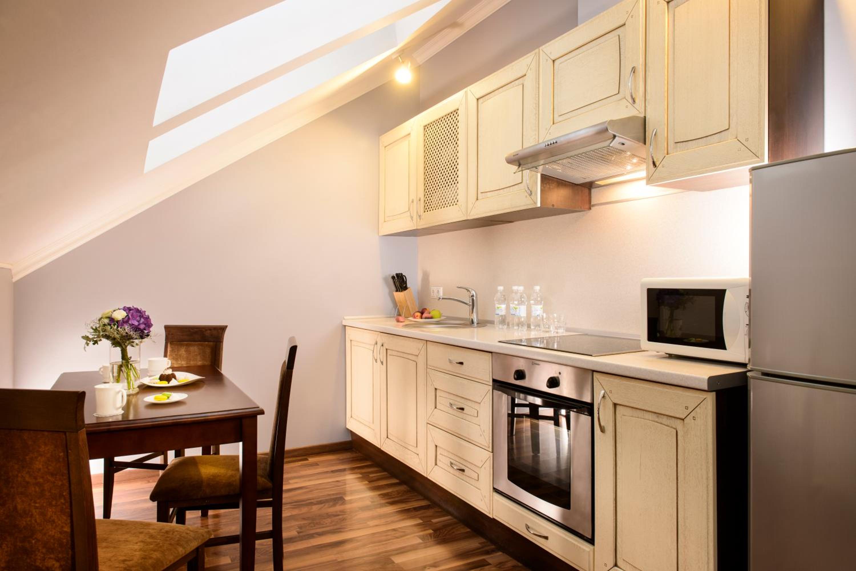 Family Suite - Photo 6