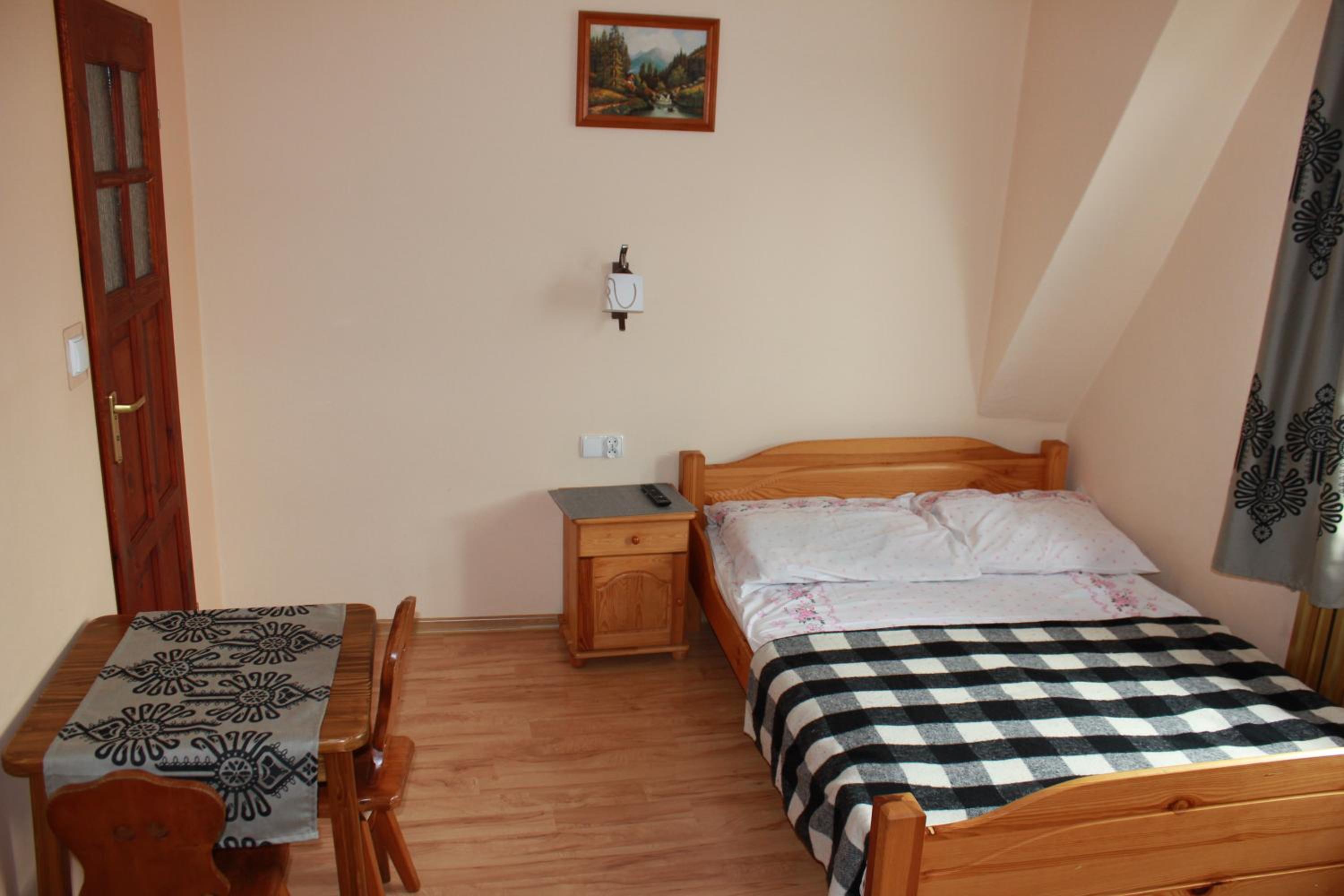 Triple Room with Bathroom photo 2