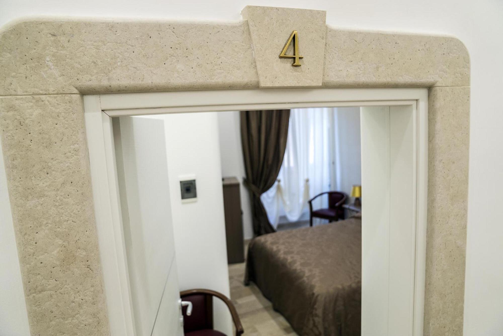Triple Room - Photo 10