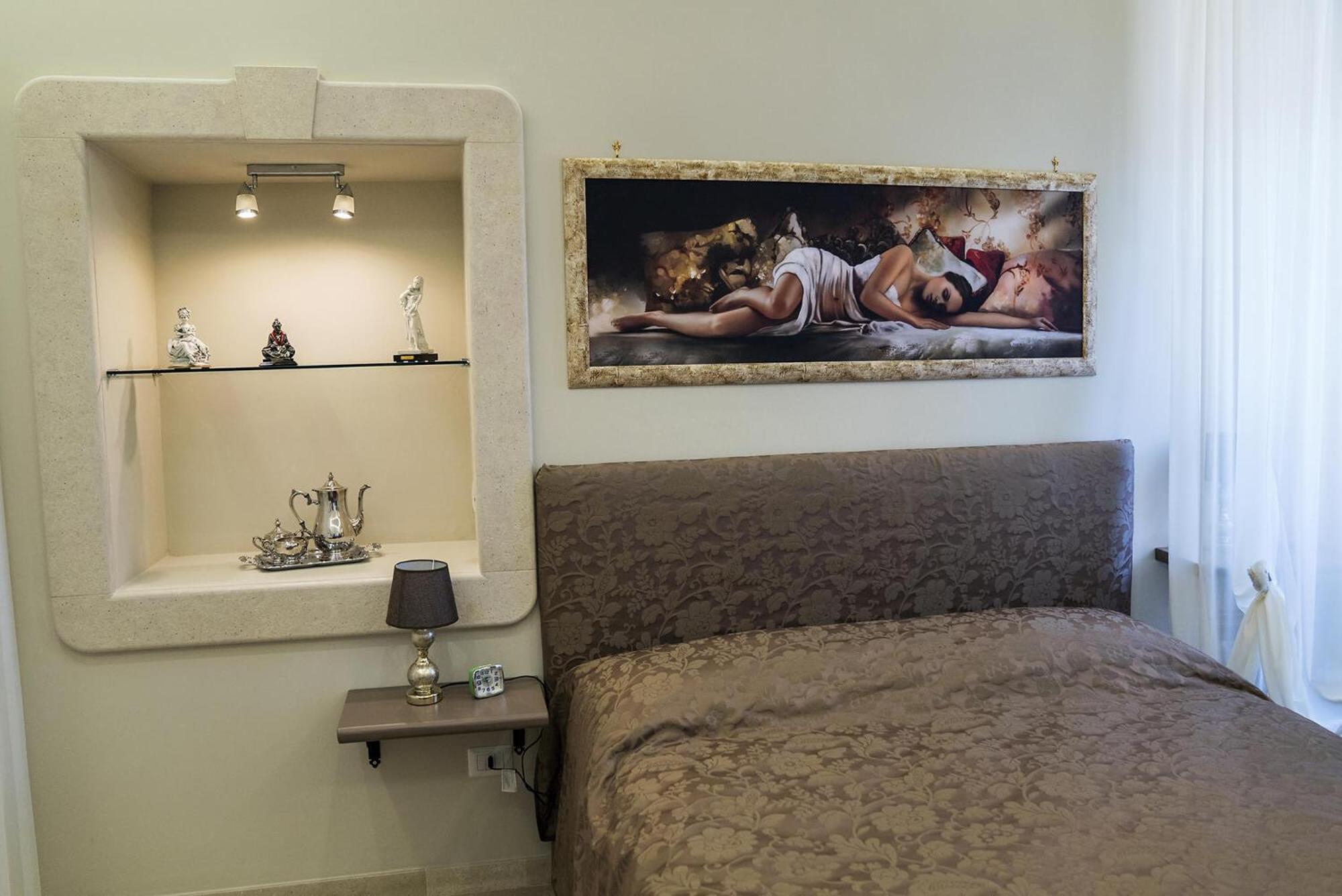 Double Room - Photo 7