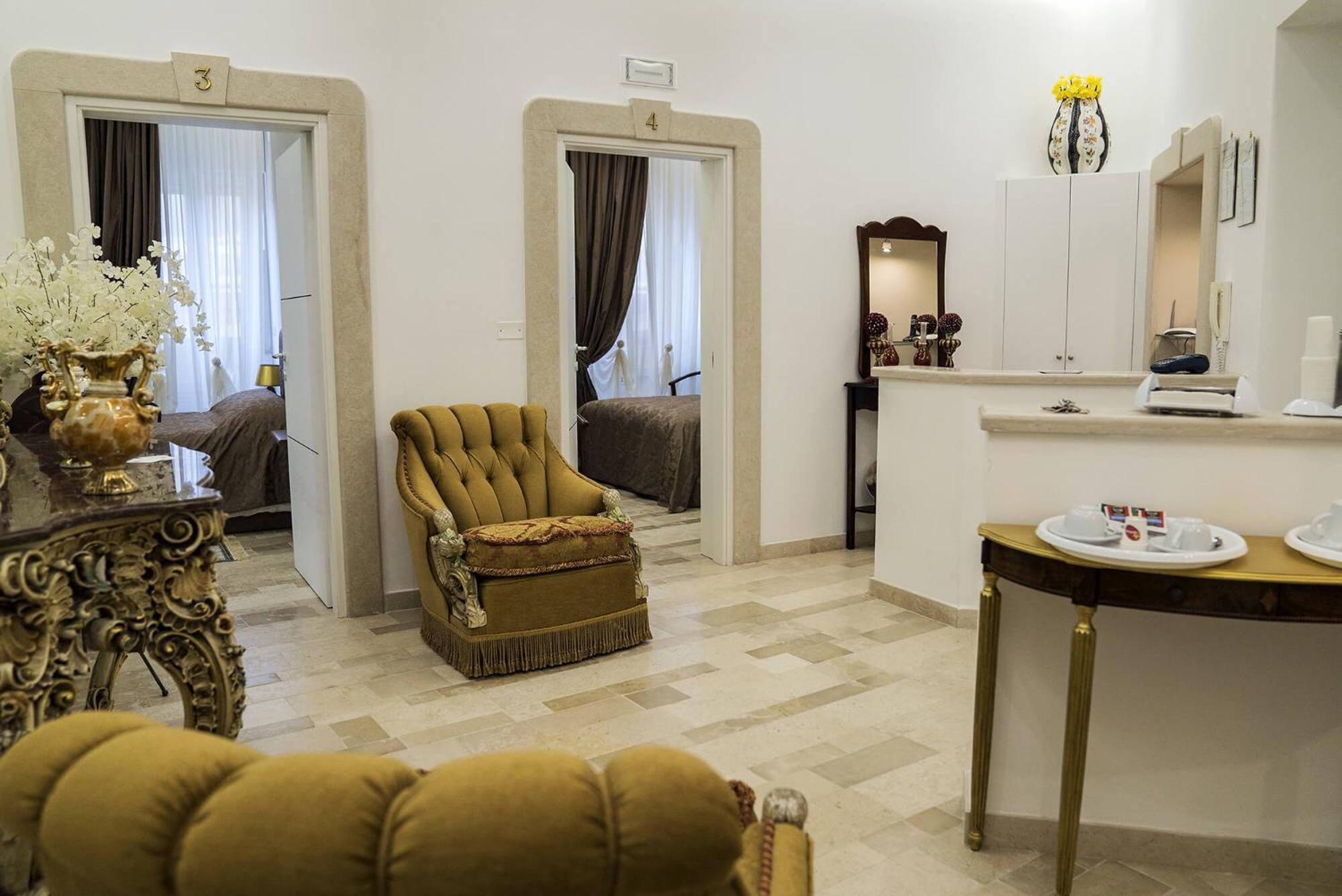 Double Room - Photo 10