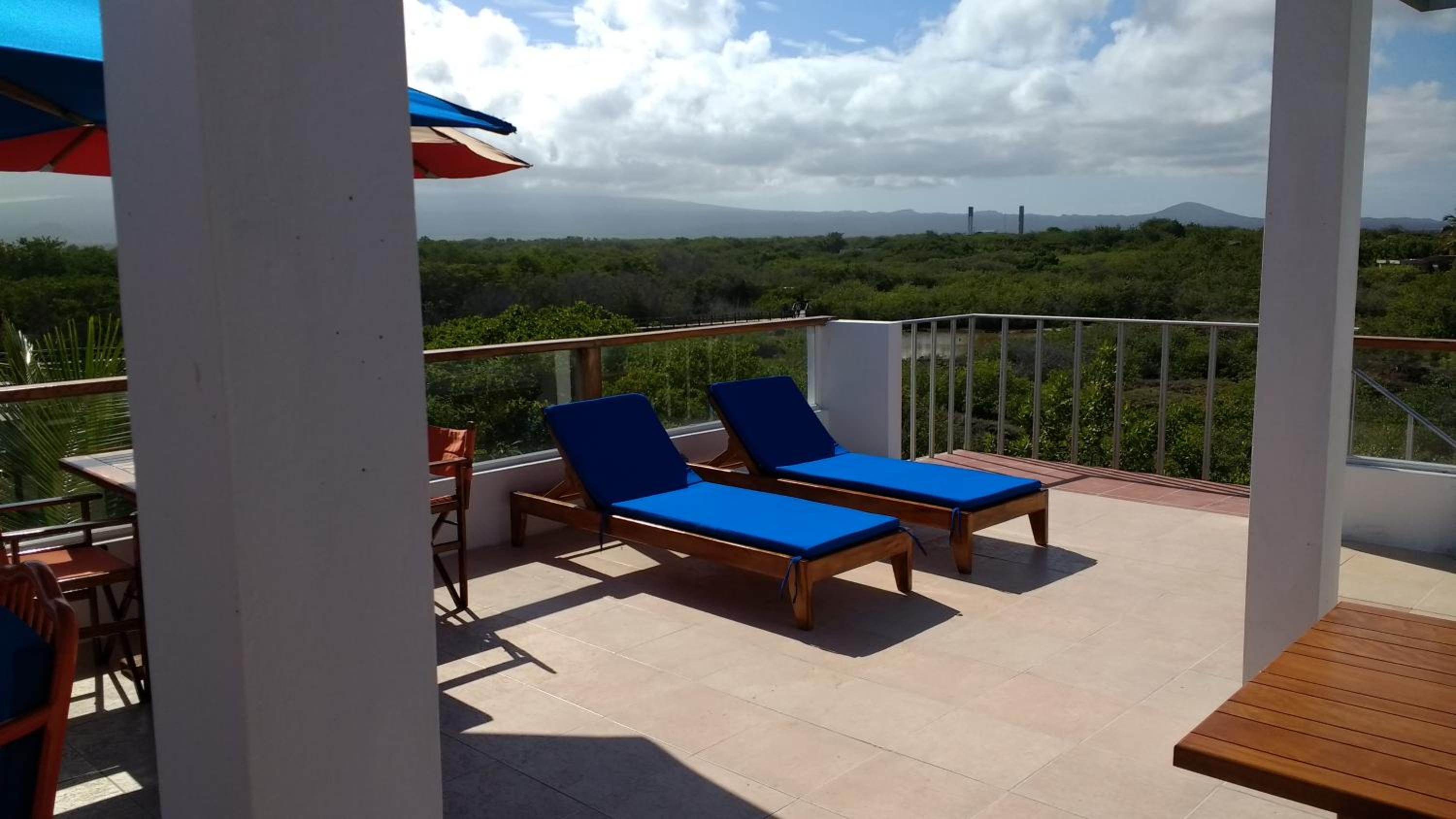 Double or Twin Room with Side Sea View photo 3