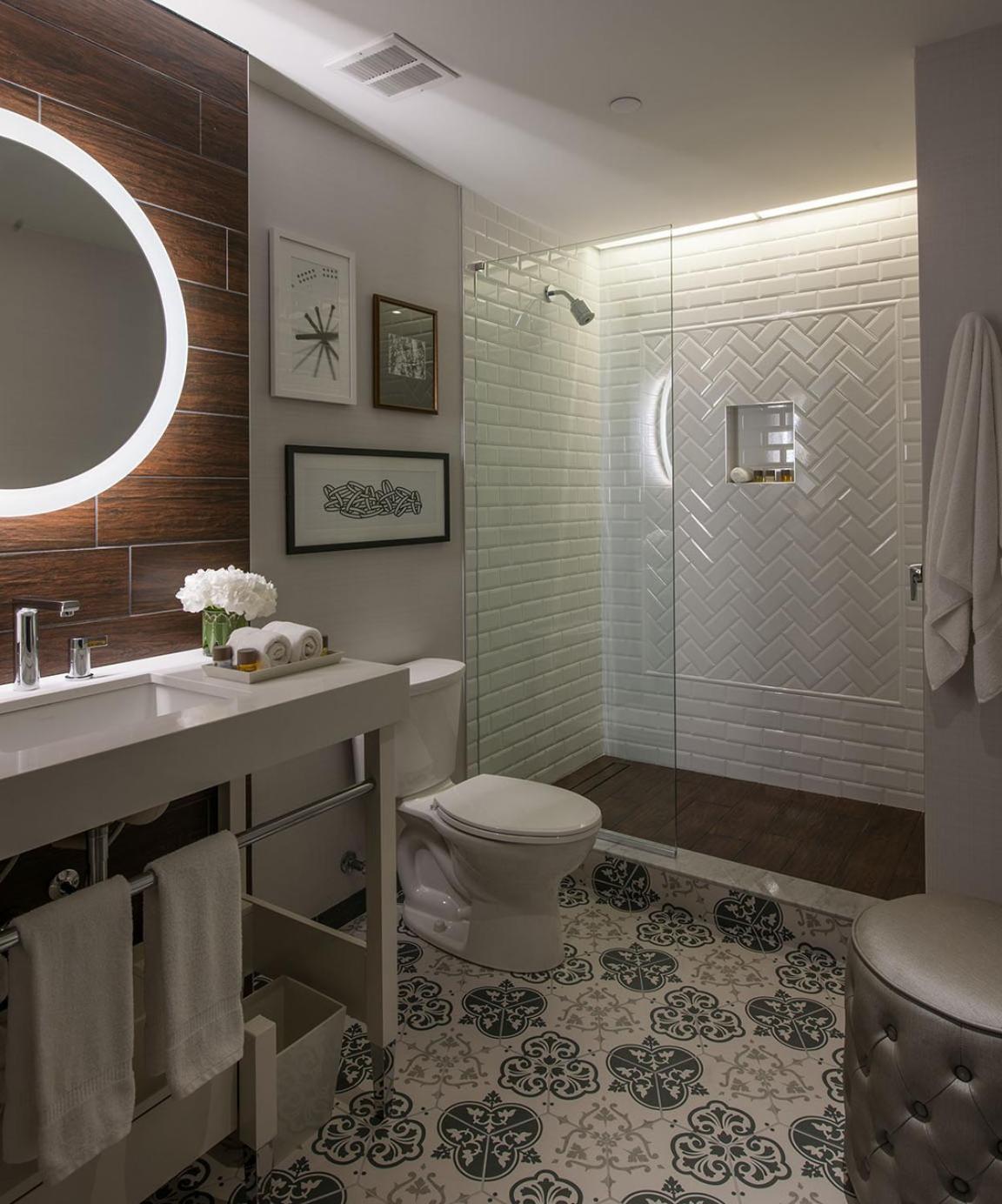 Deluxe King Room - Photo 4