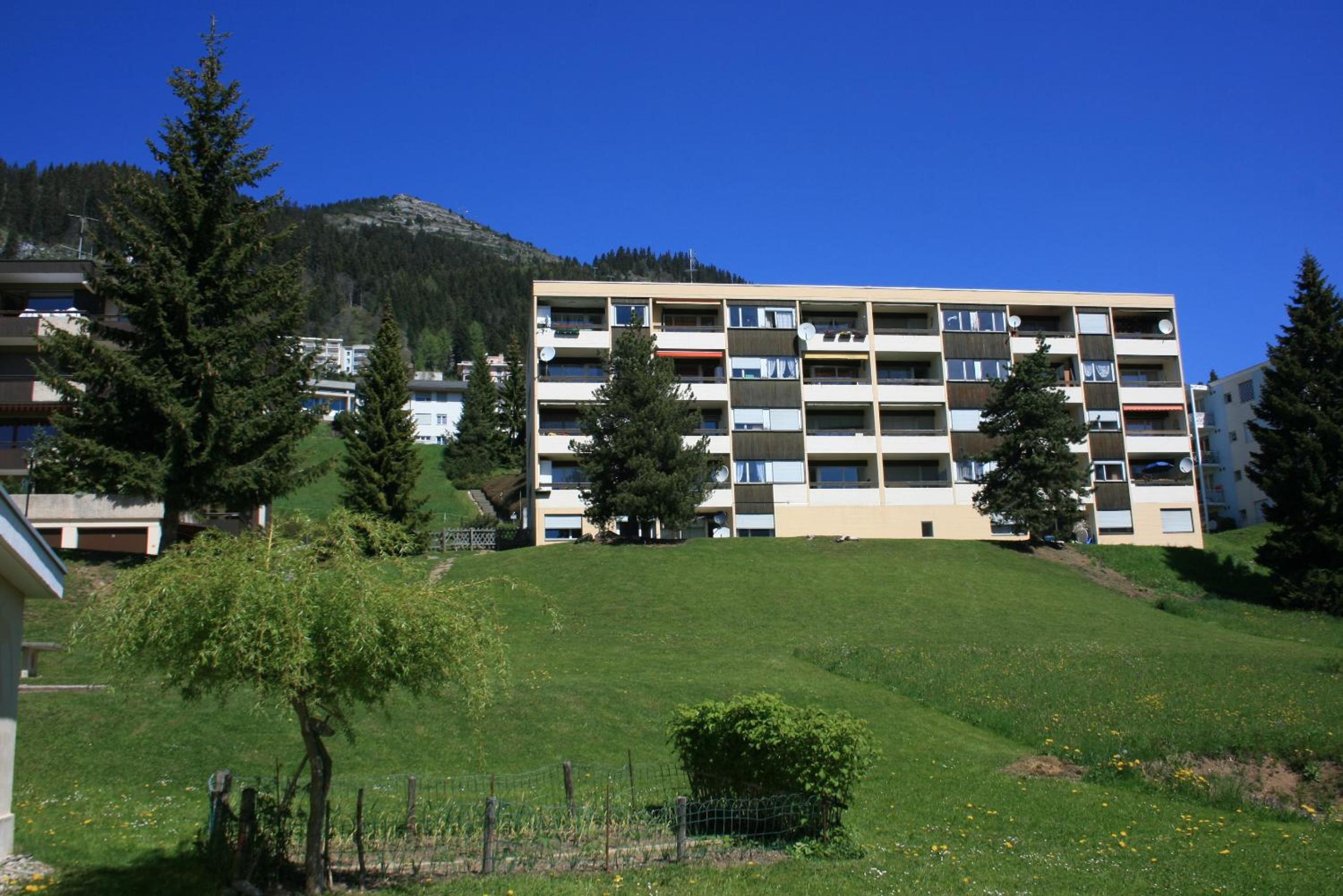 Apartment With Mountain View photo 2