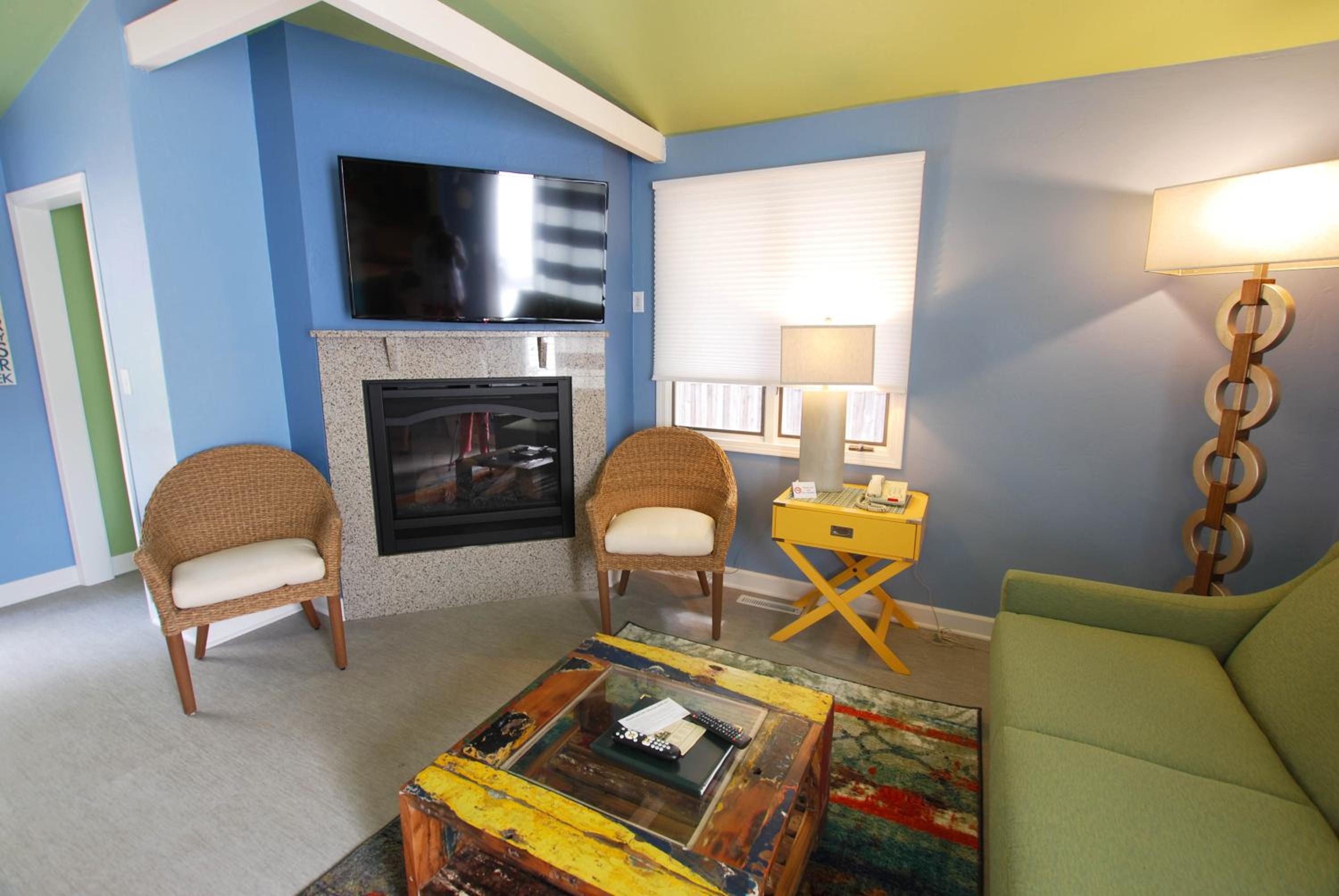Superior King Suite photo 1