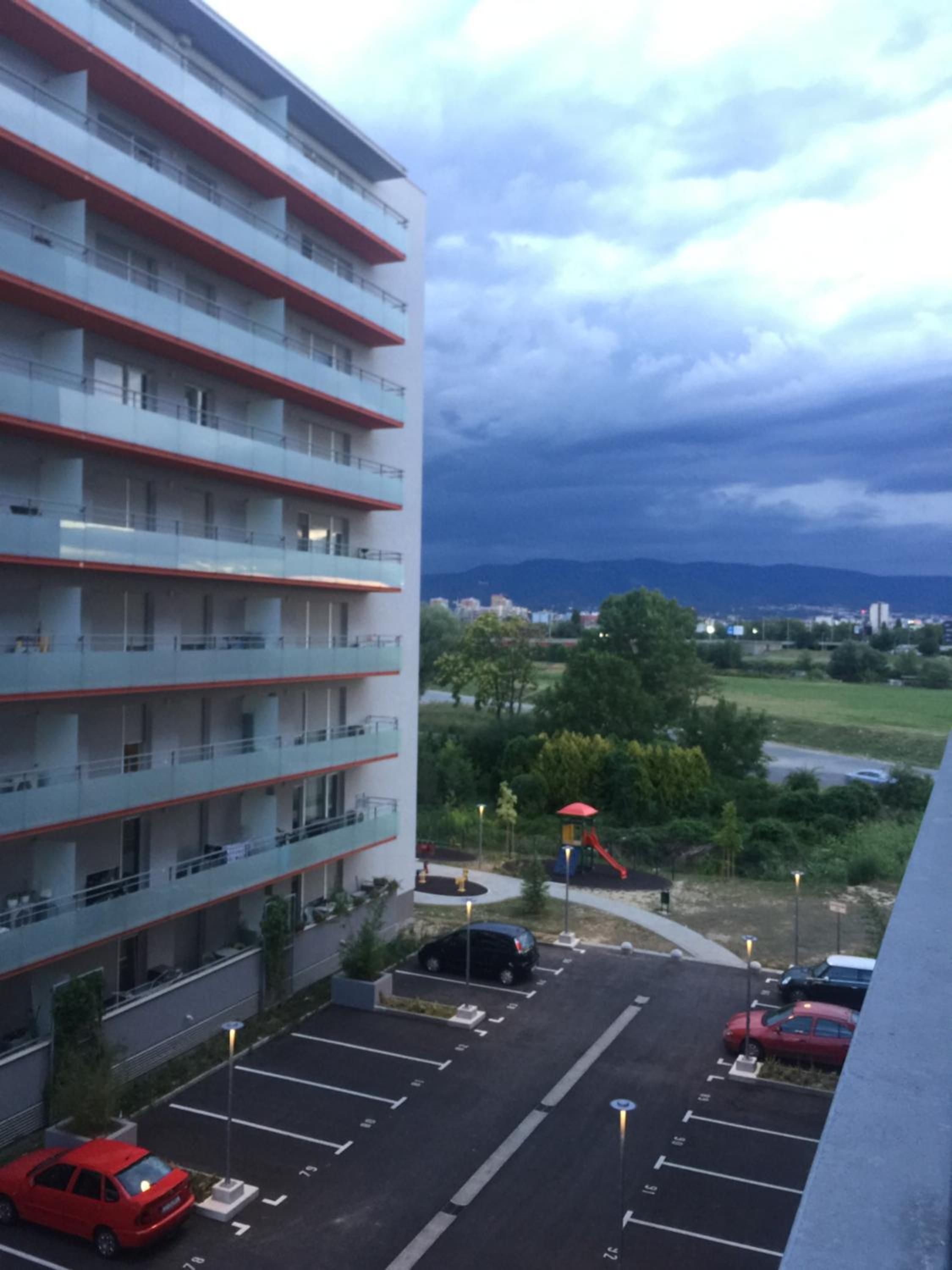 Apartment with Balcony - Photo 19