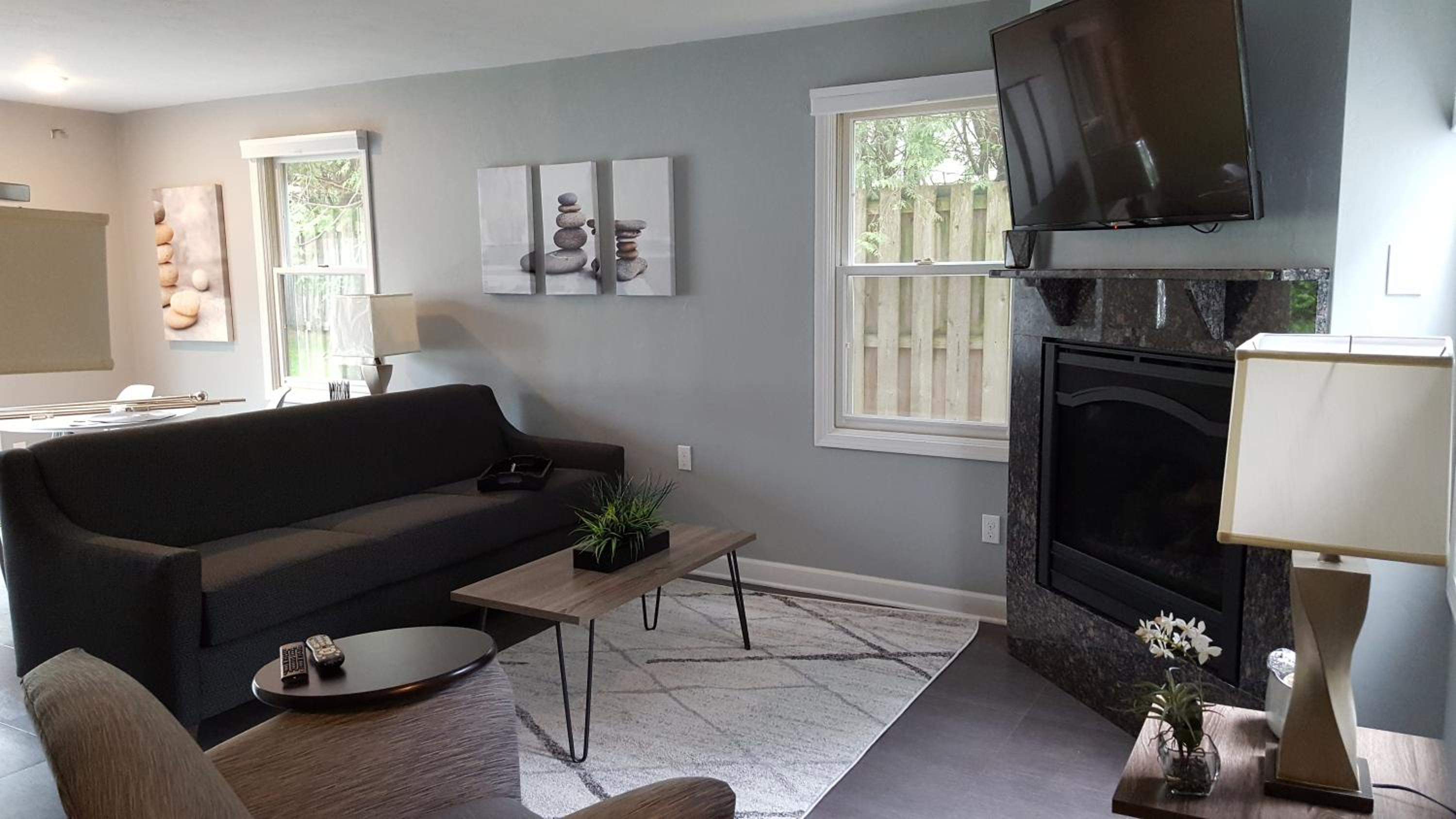 Queen Suite photo 1