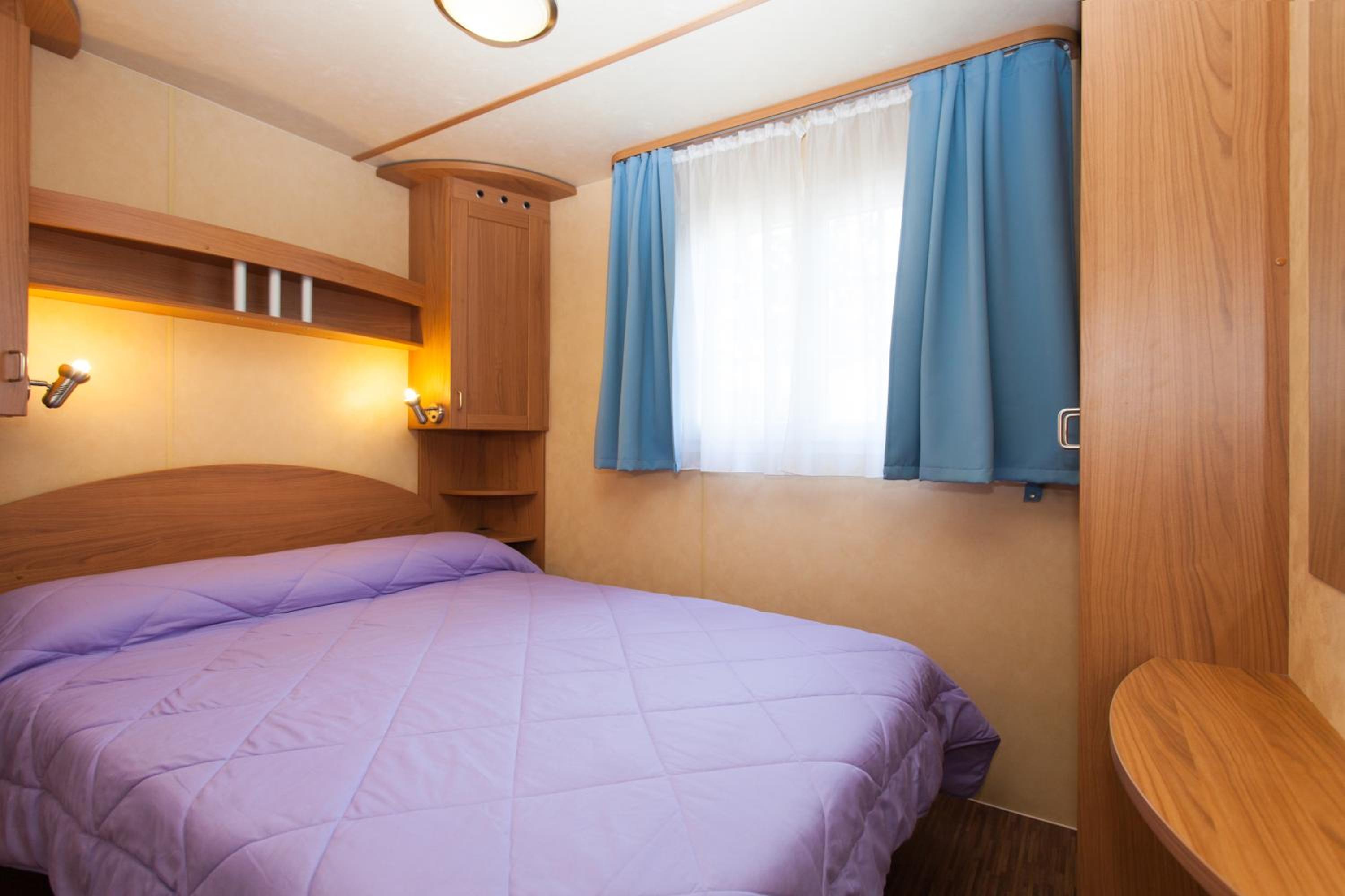Mobile Home (6 Adults) photo 1