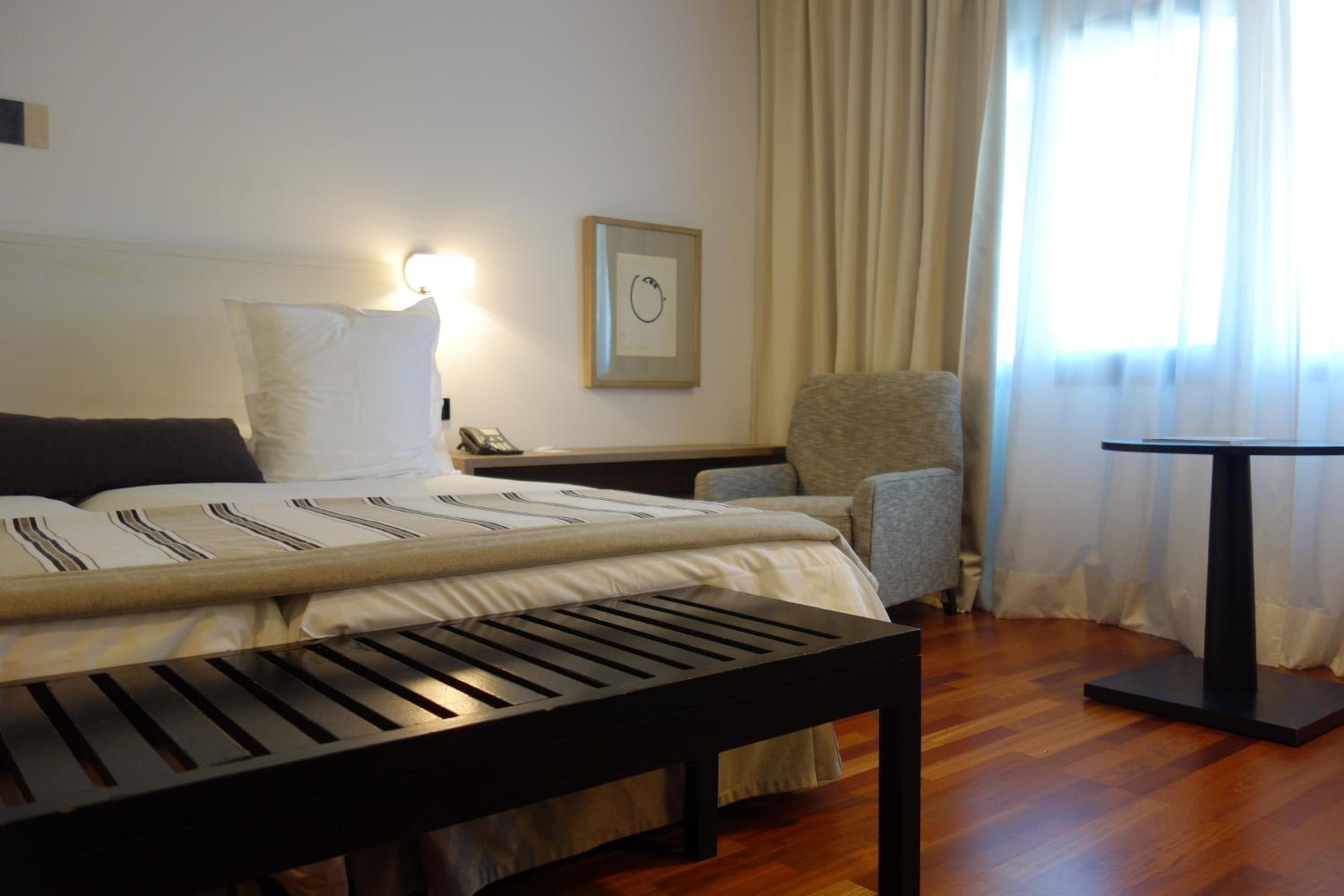 Standard Double Room - Photo 4