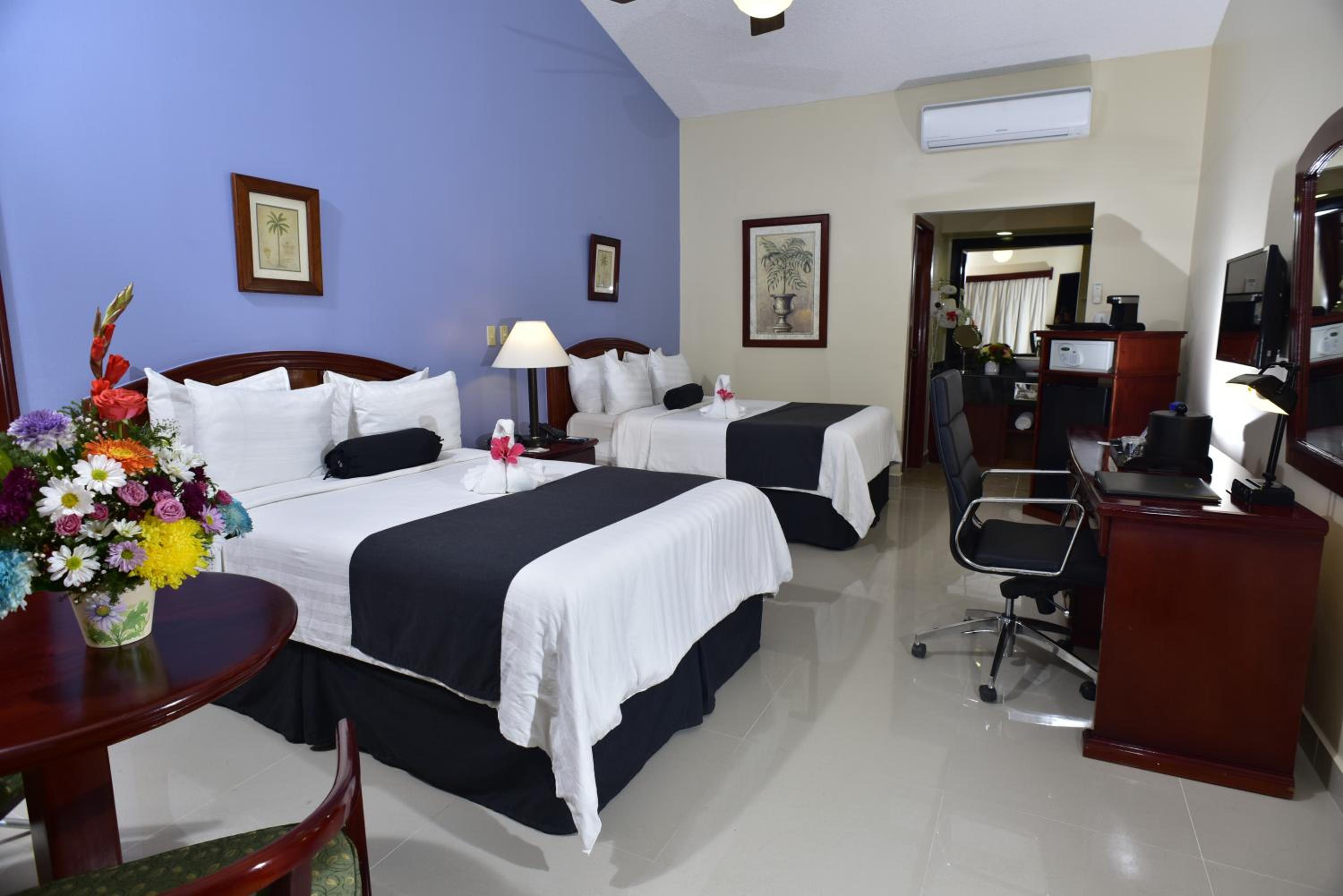 Double Room with Two Double Beds - Non Smoking
