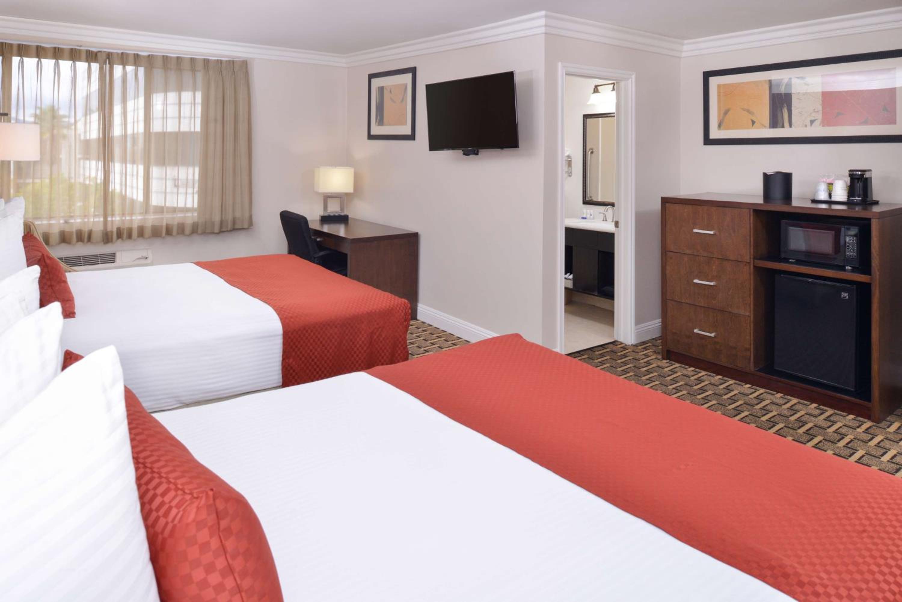 Queen Room with Two Queen Beds - Non-Smoking