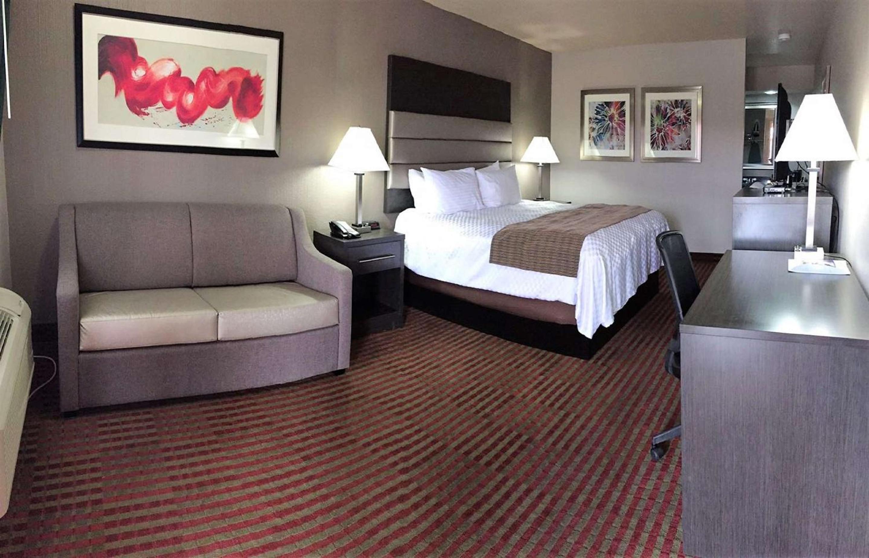 King Room - Non-Smoking - Photo 1