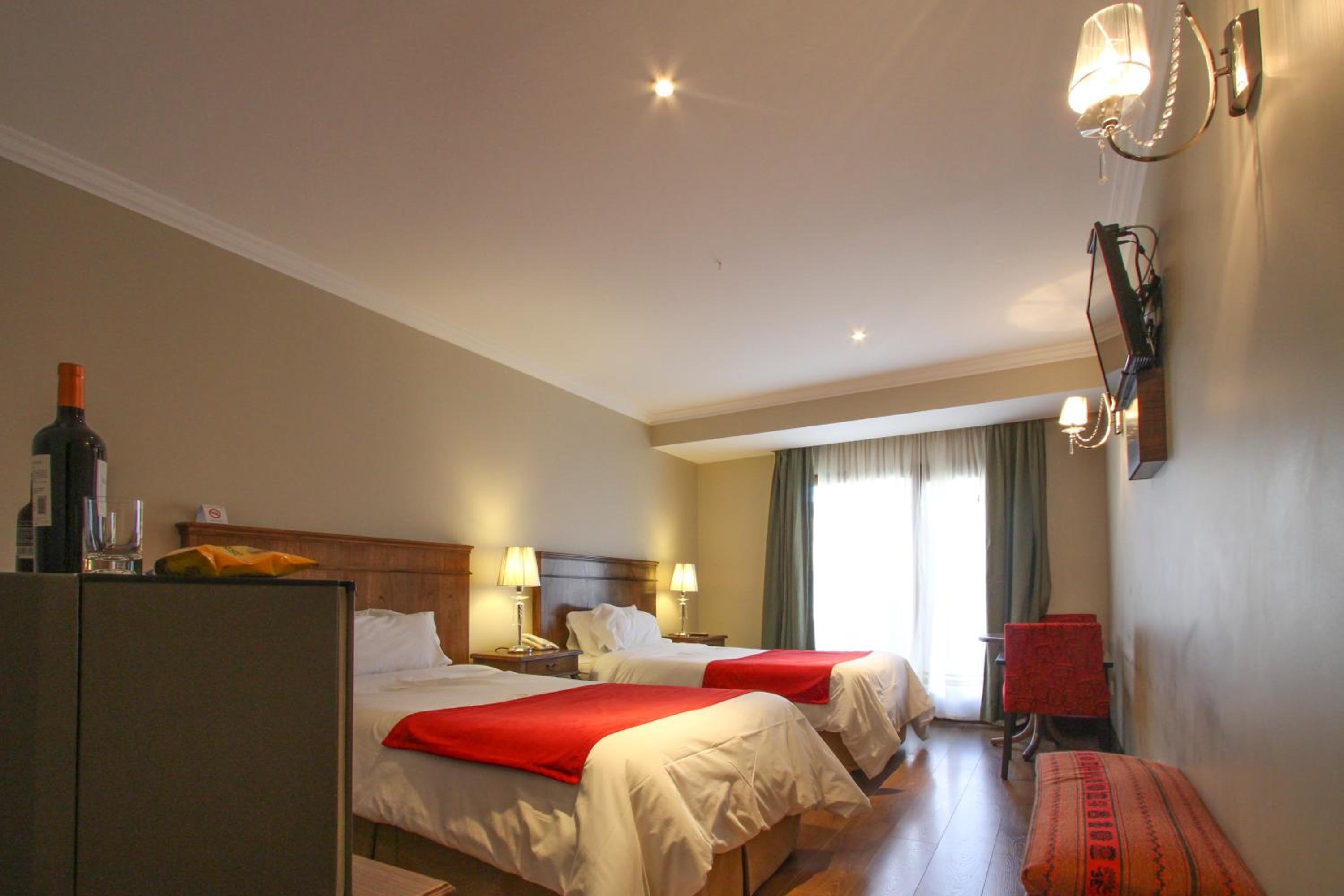 Standard Double or Twin Room photo 1