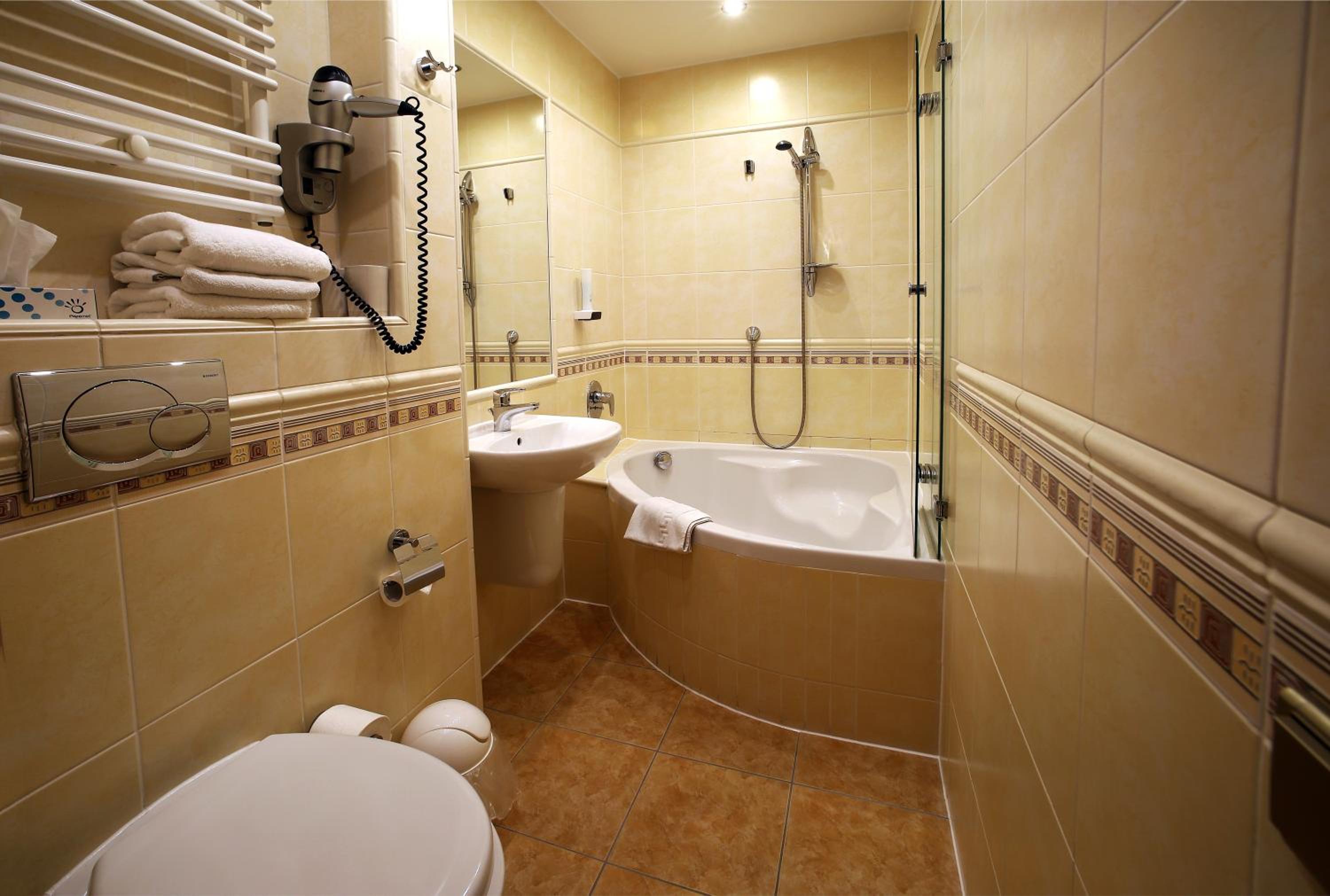 Triple Room - Photo 6