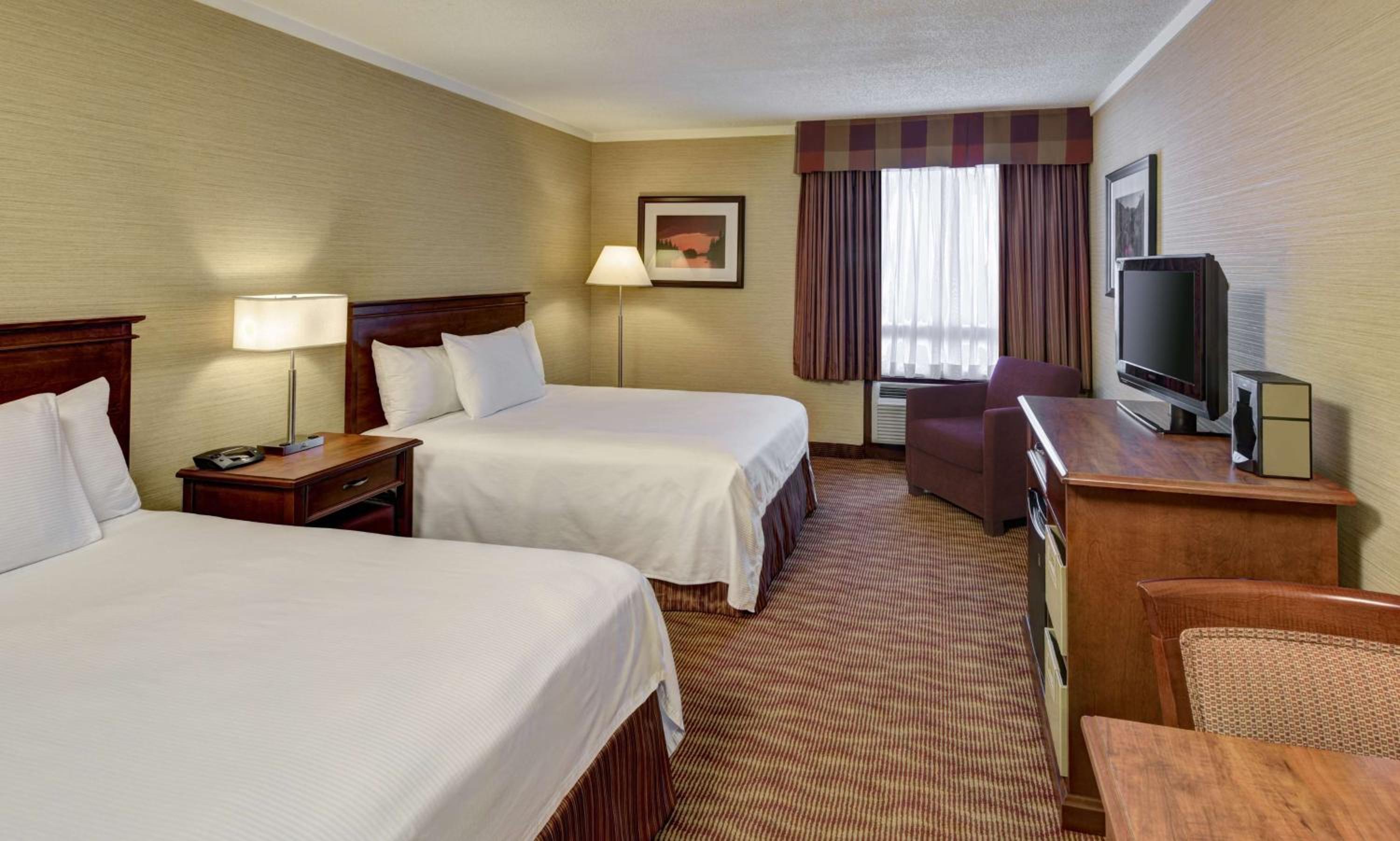Double Room with Two Double Beds - Non-Smoking - Photo 1