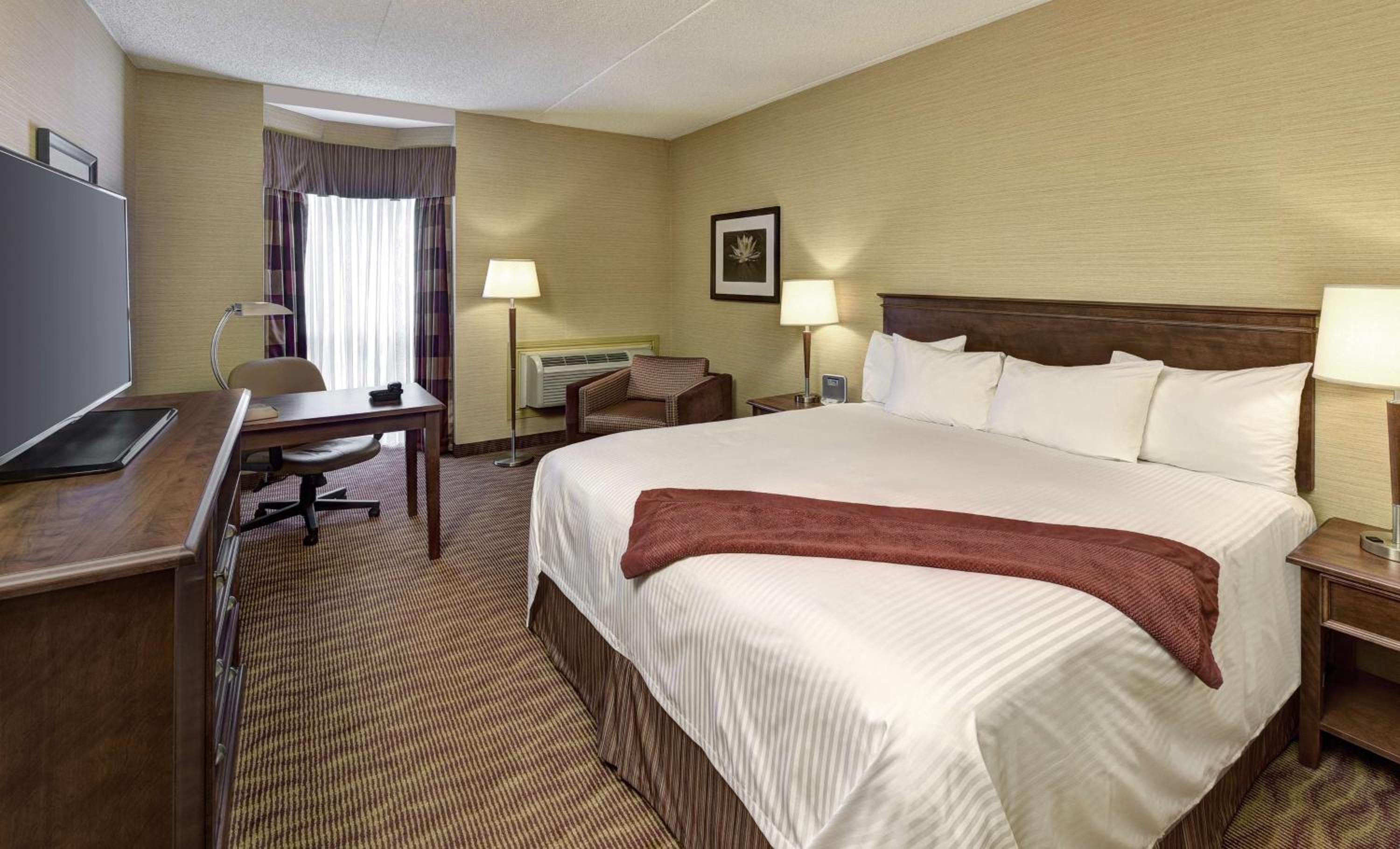 Executive King Room - Non-Smoking - Photo 1